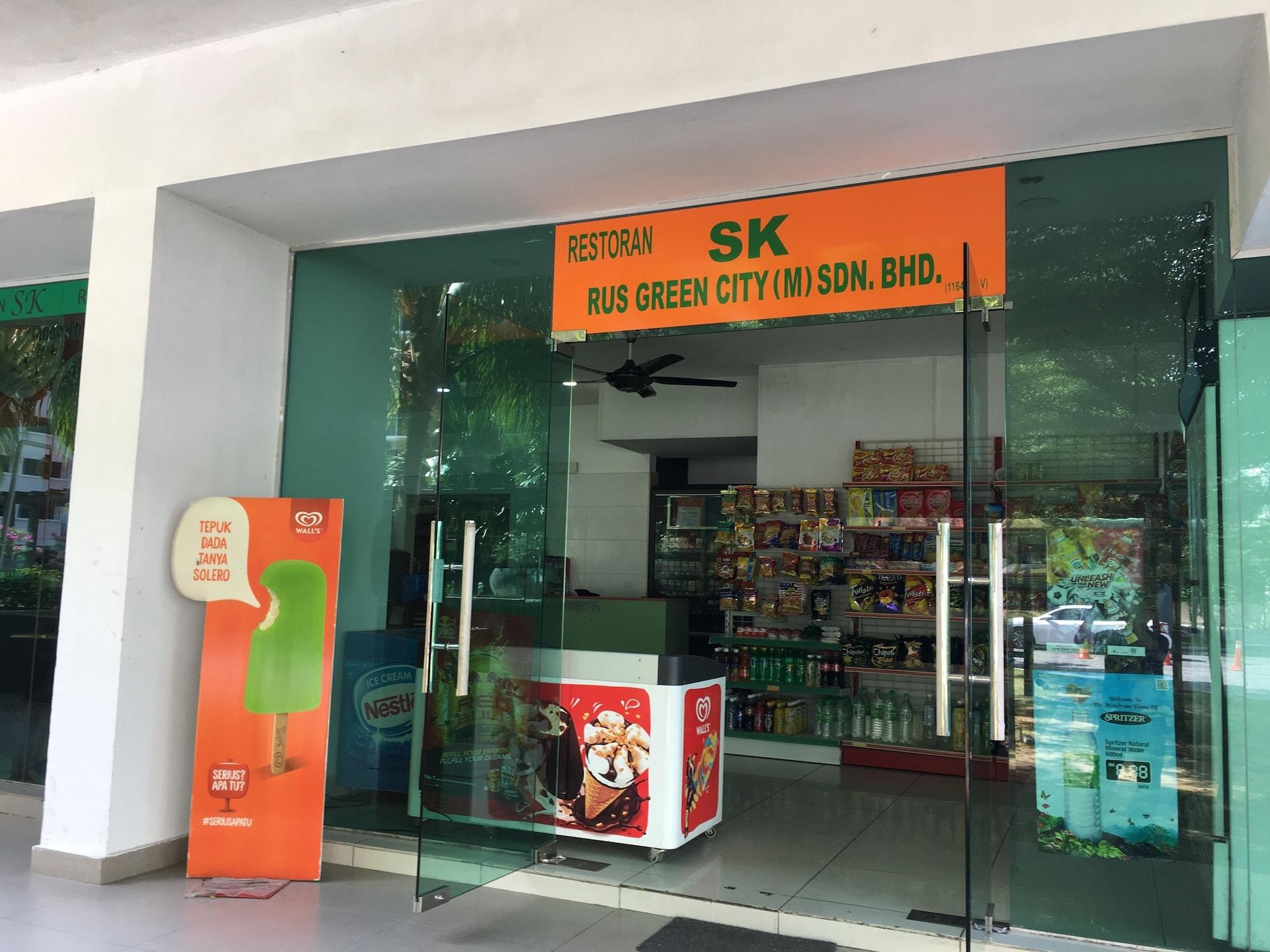 Restaurant Palazio Sailing Themed Holiday Homestay