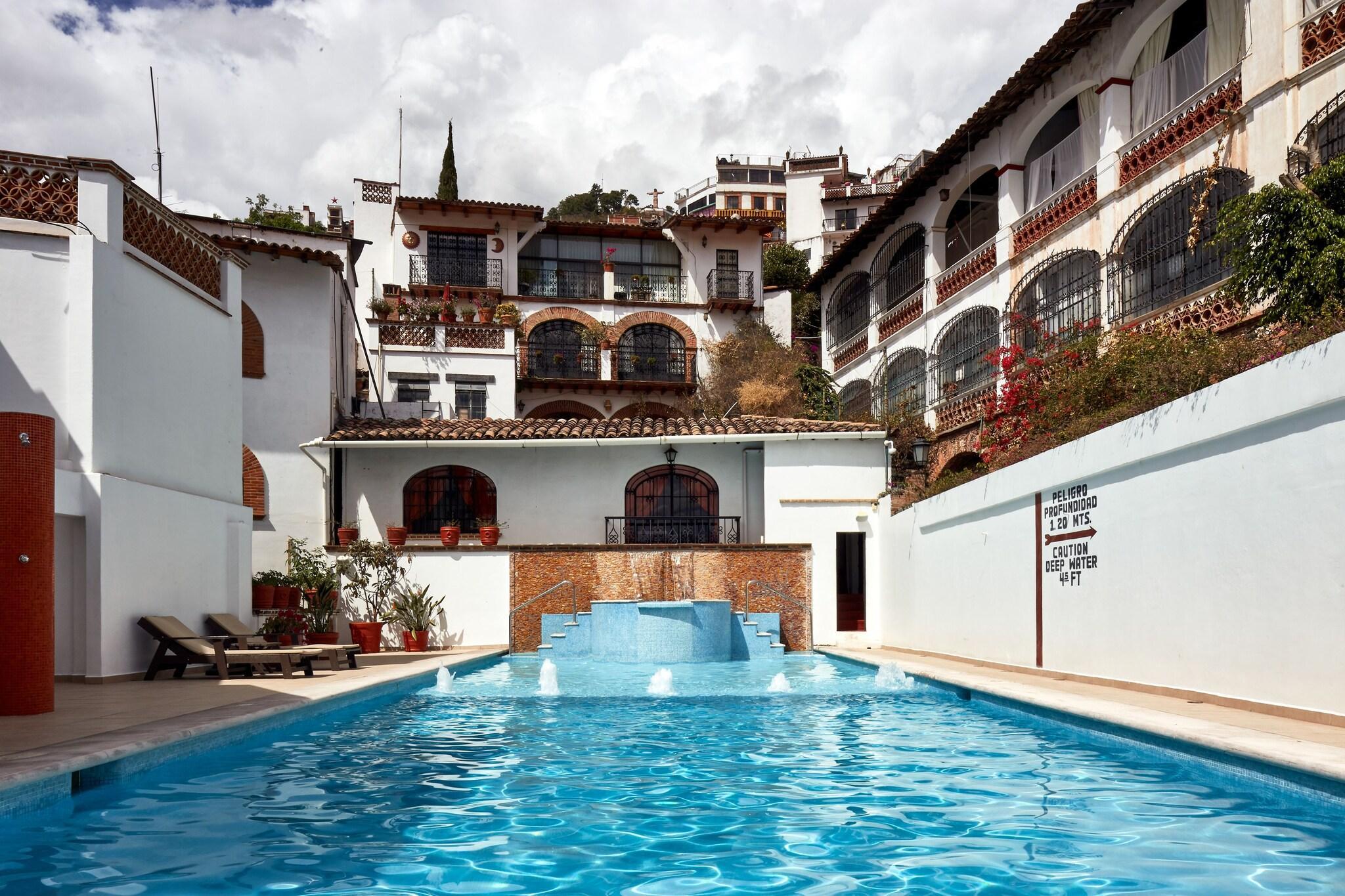 Vista Exterior Hotel Agua Escondida Taxco Centro