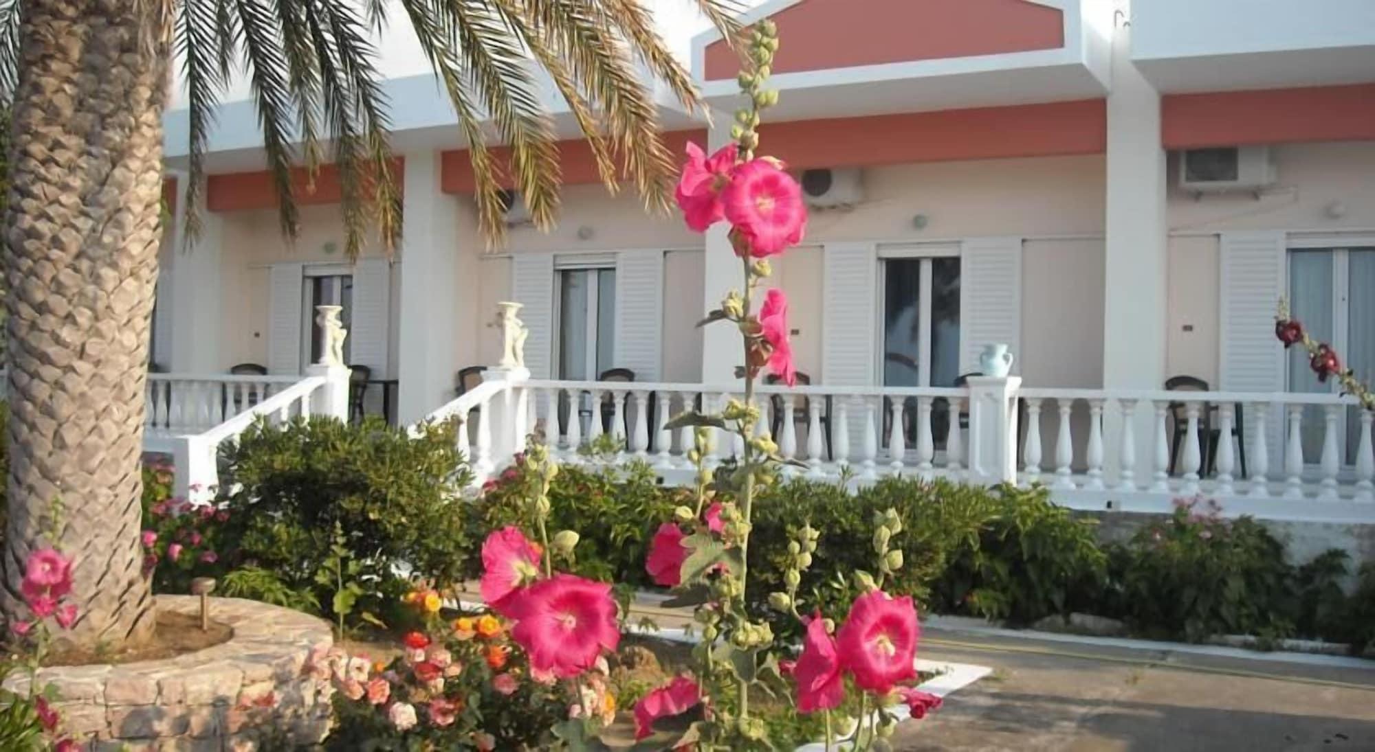 Vista Exterior Petras Beach