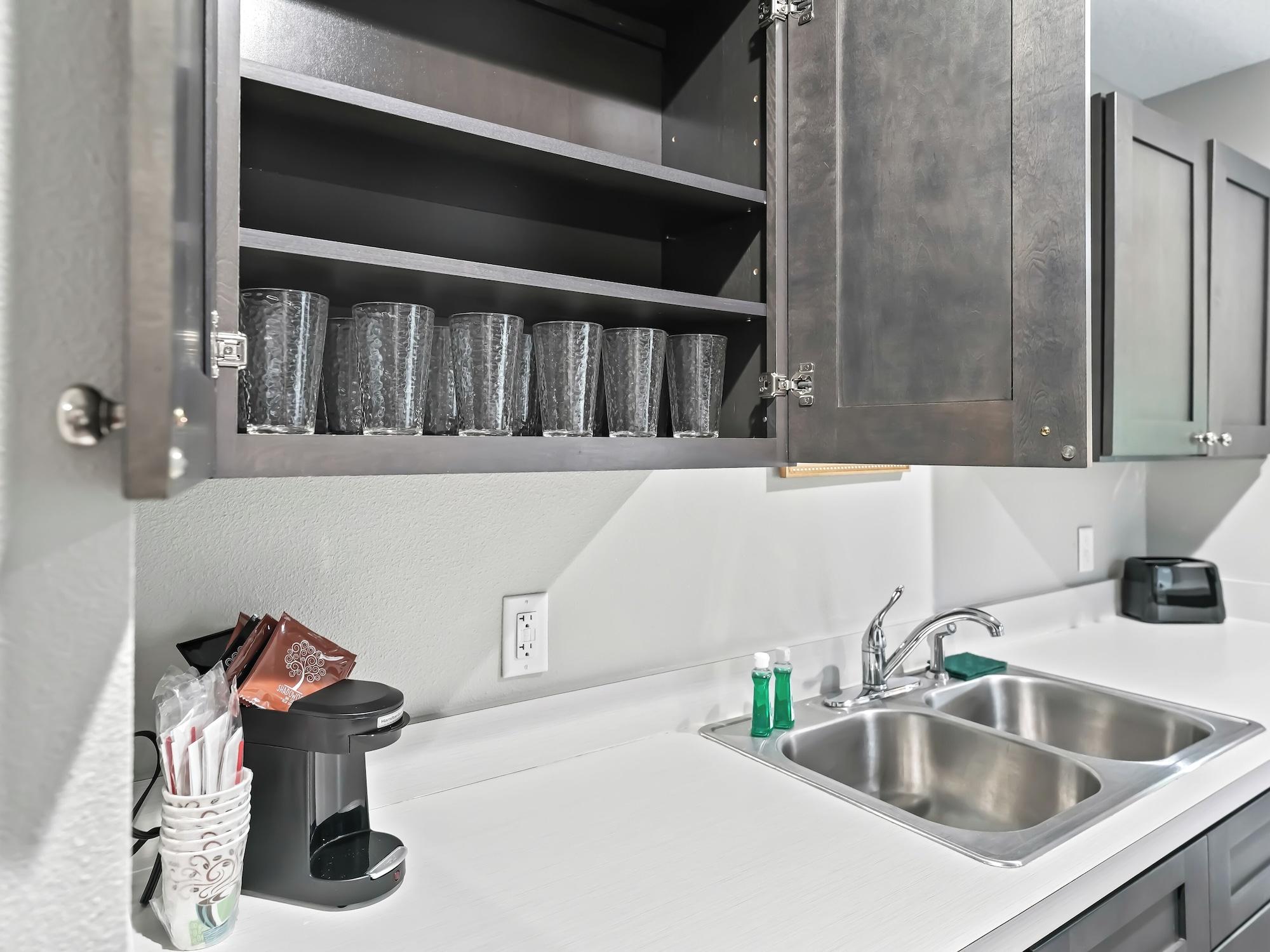 Equipamiento de Habitación Ocala Suites