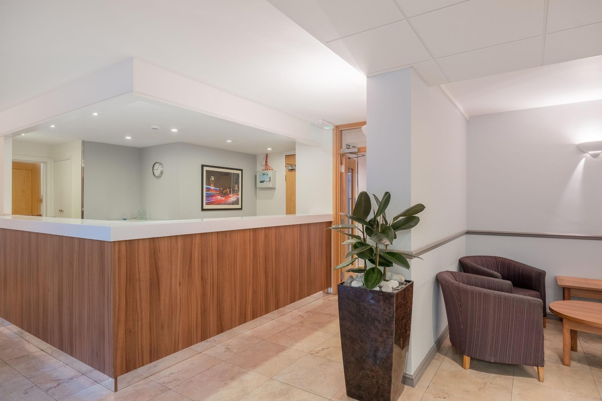 Vista Lobby Quality Hotel Hampstead