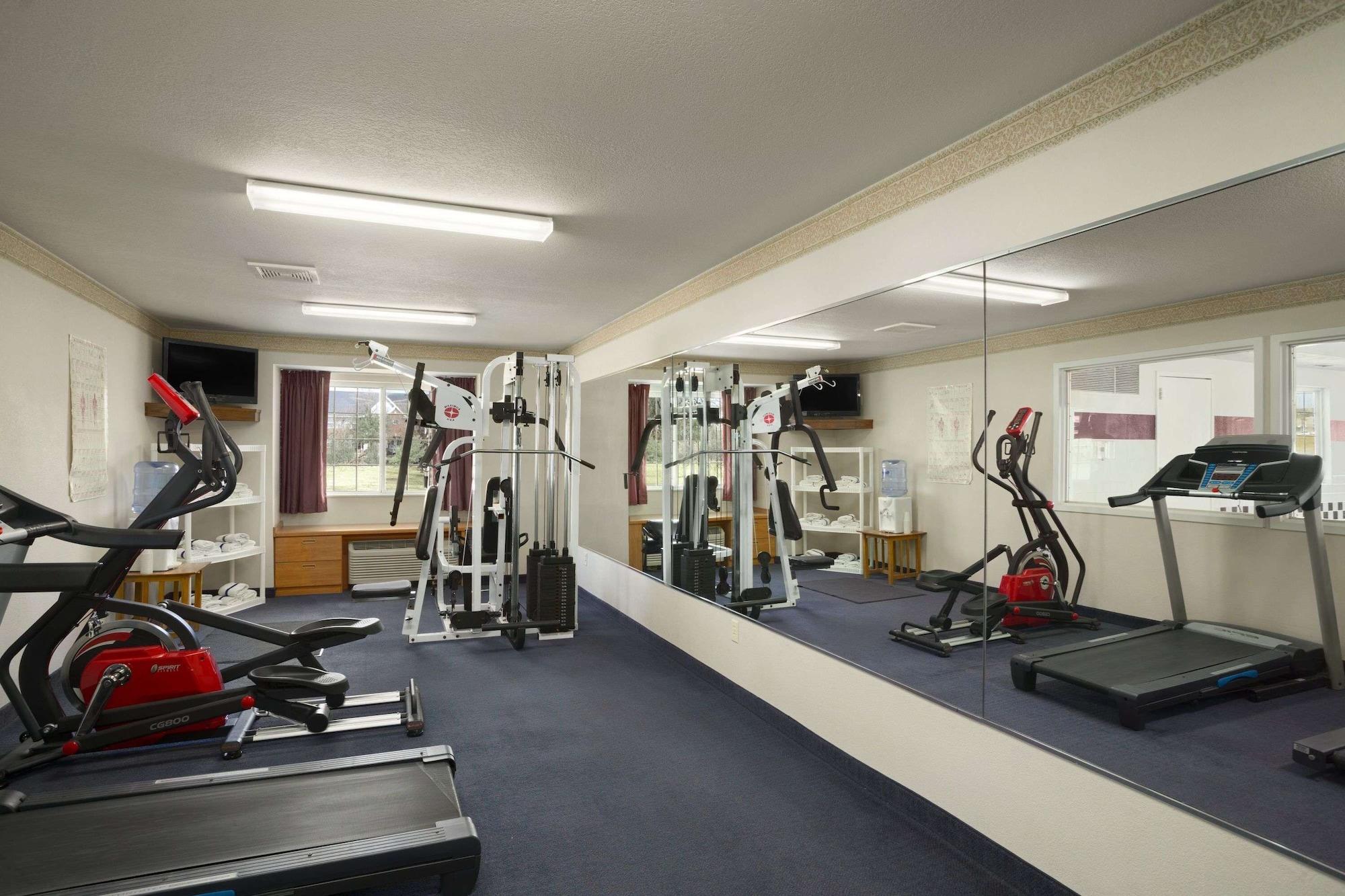 Gimnasio Ramada by Wyndham Bloomington I-55 and I-74 IL