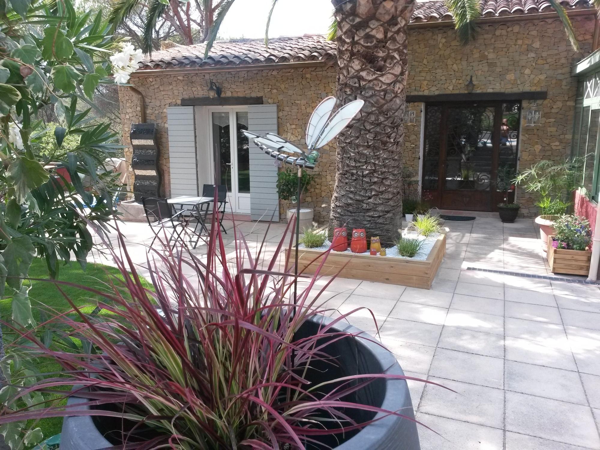 Vista Lobby Les Mayombes