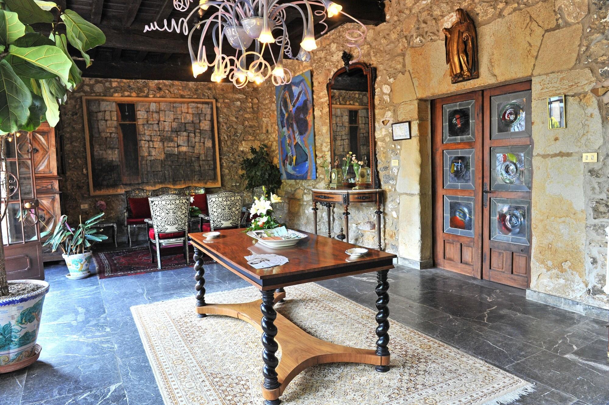 Vista Lobby Nuevo San Román de Escalante