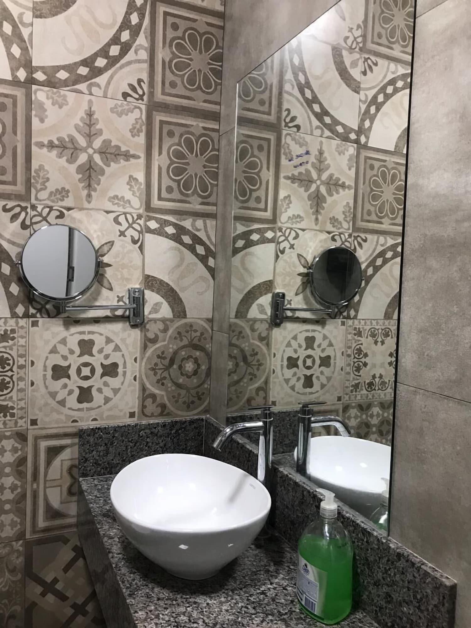 Equipamiento de Habitación Home Naipi