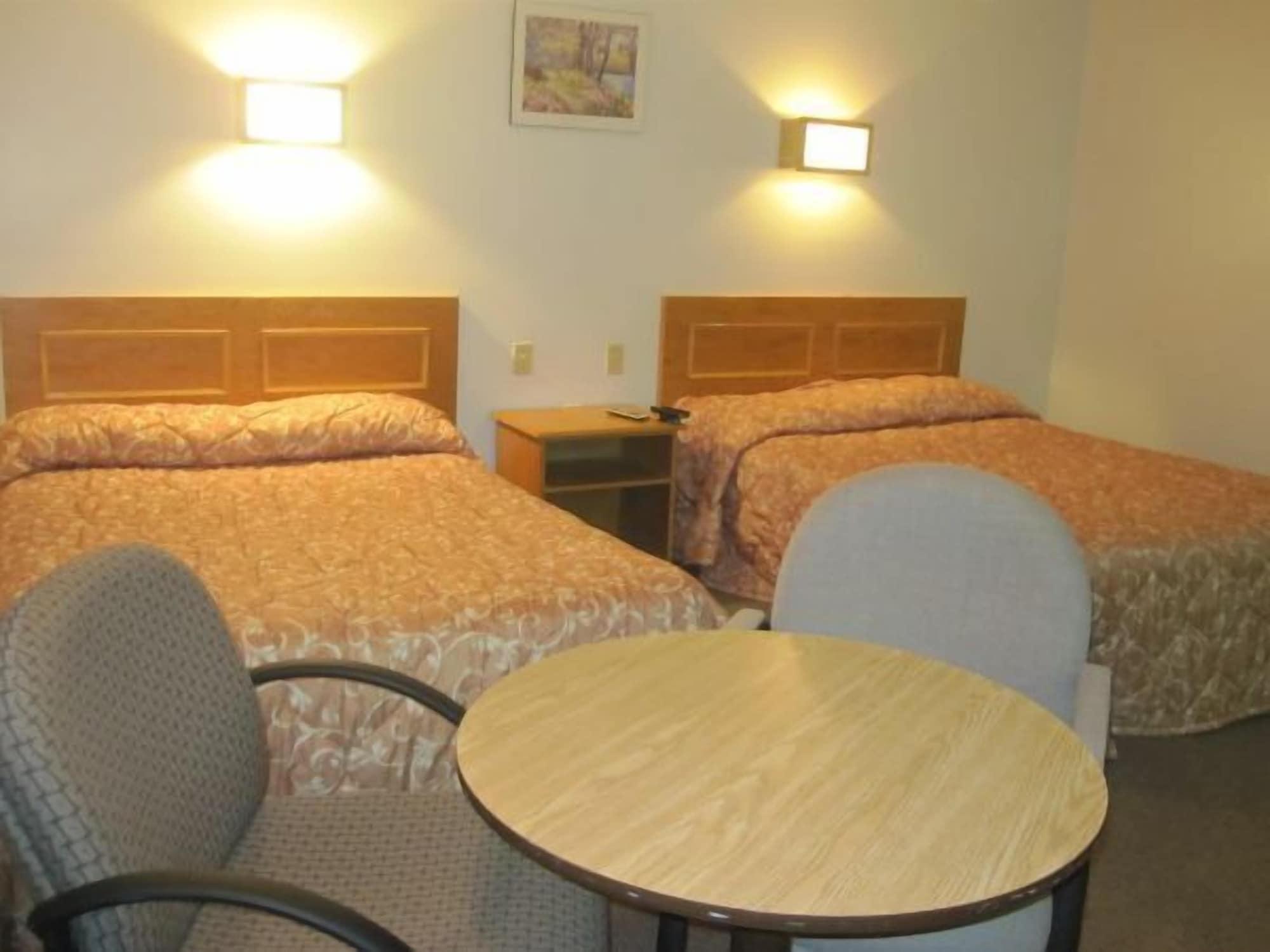 Varios Clarkson Village Motel