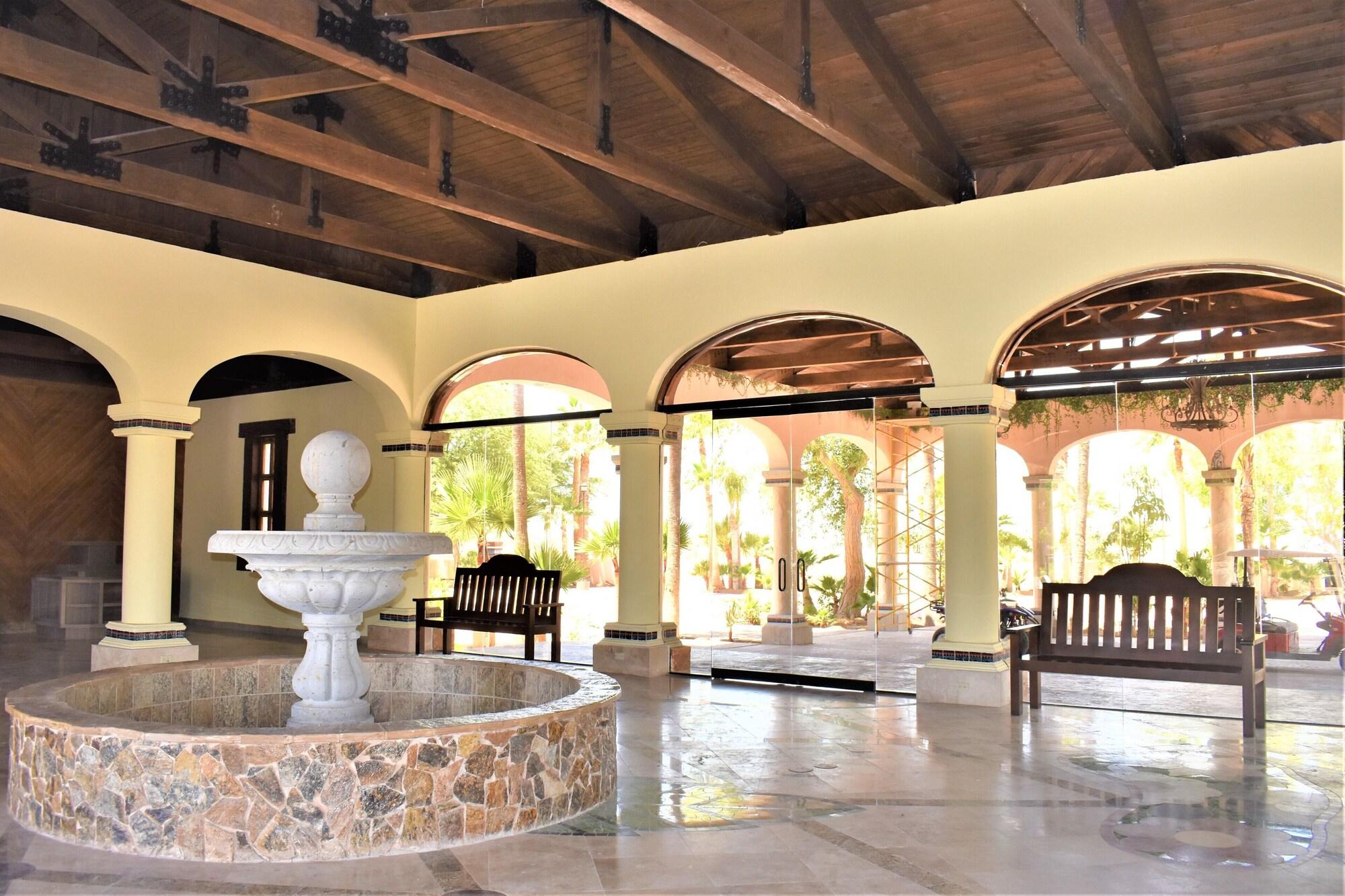 Vista Lobby HACIENDA MONARCAS RESORT