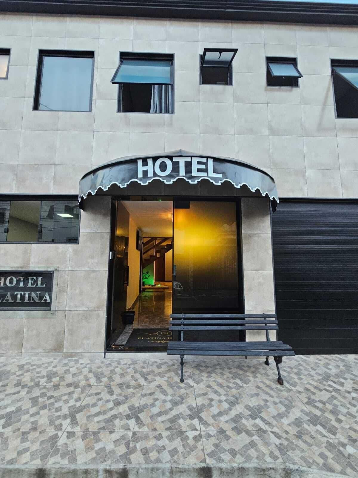 Varios Hotel Platina