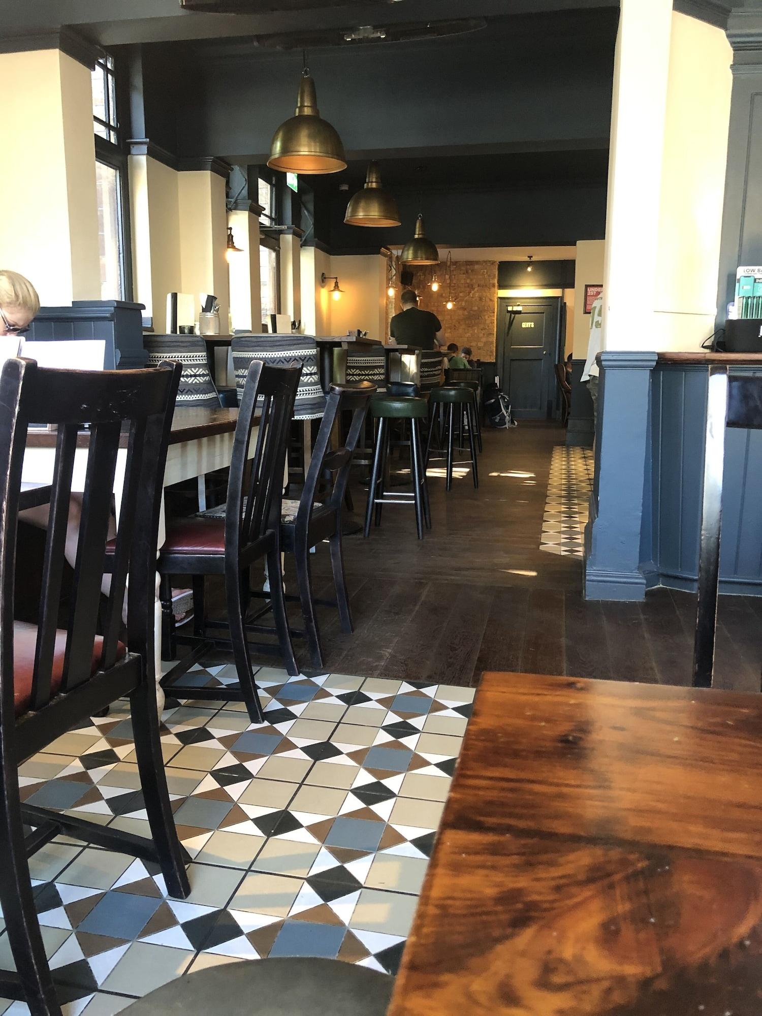 Restaurant PubLove @ The Steam Engine - Hostel
