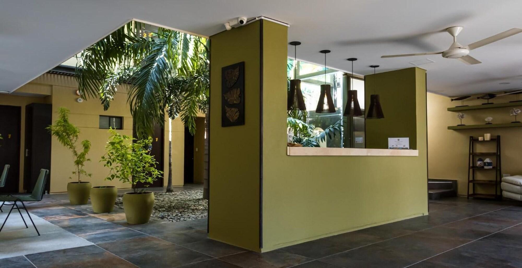 Vista Lobby Oasis Fresh Hotel