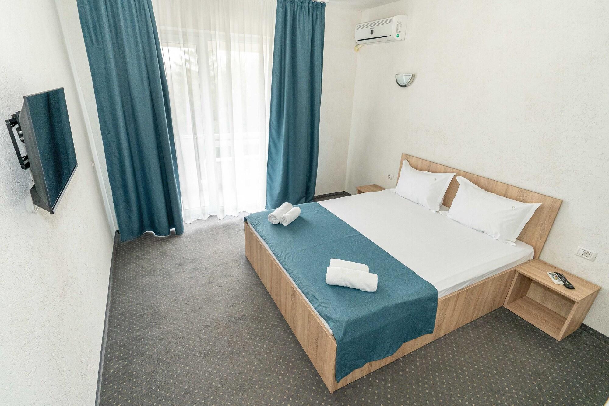 Varios Hotel Anca