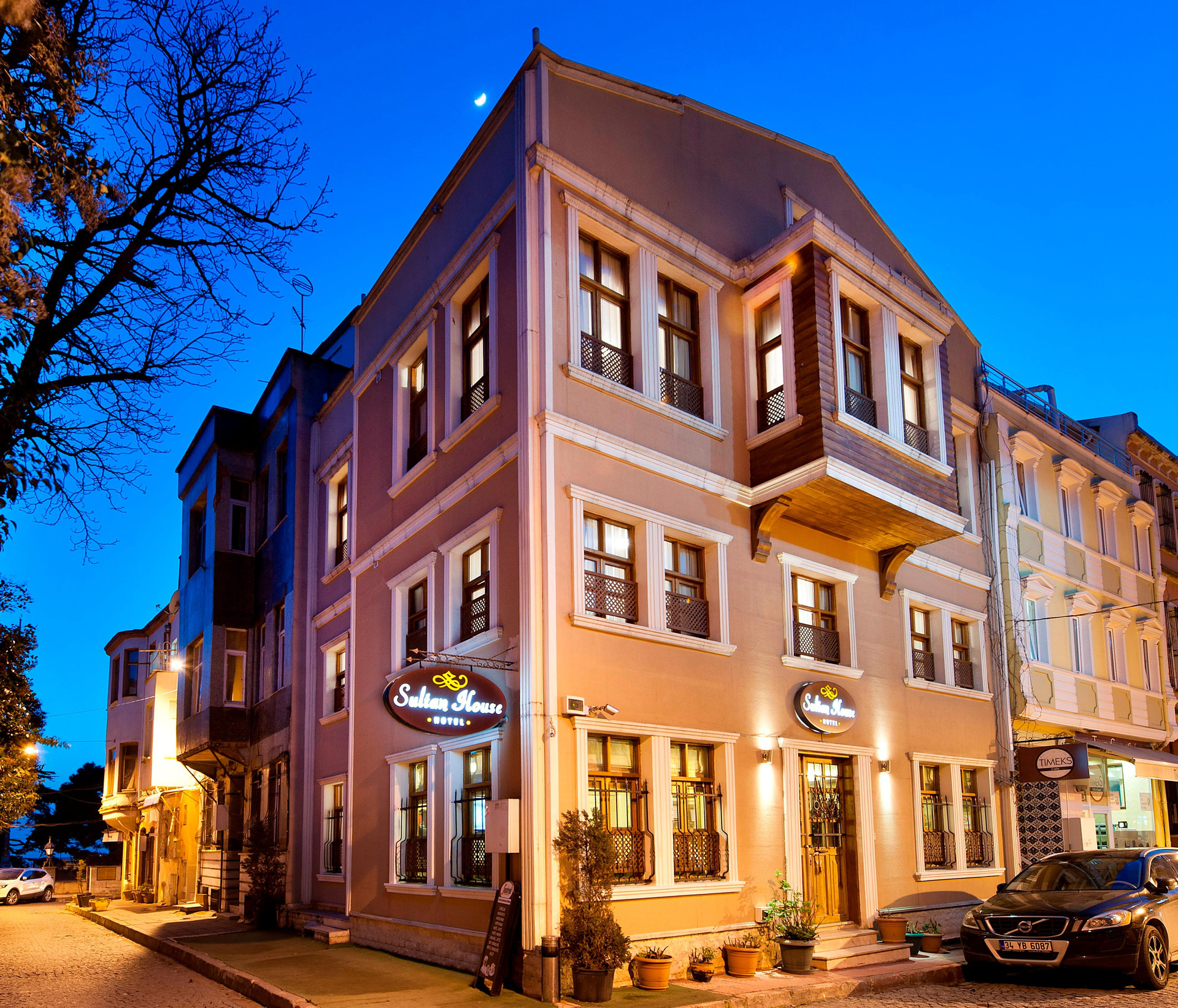 Vista Exterior Sultan House