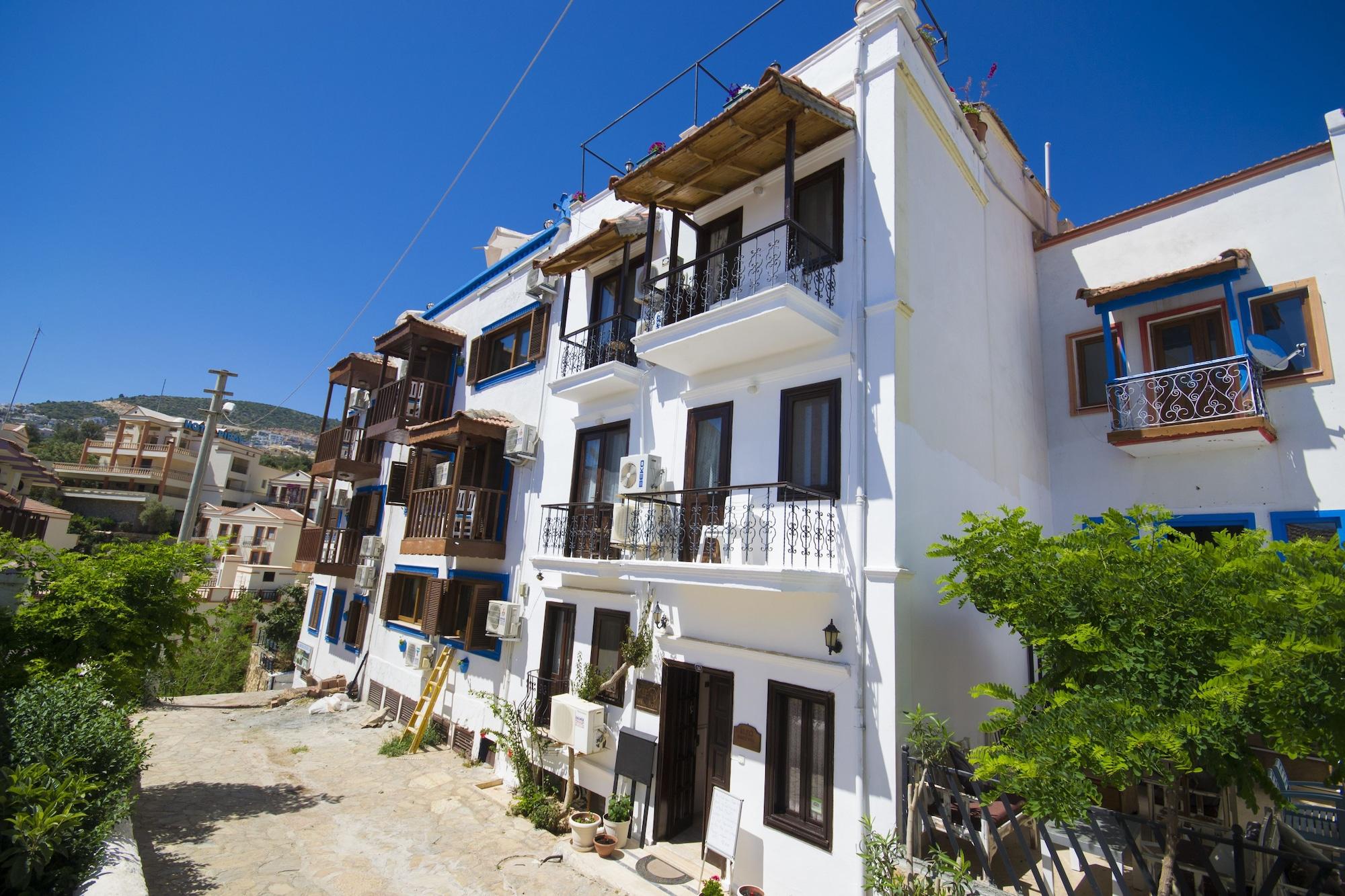 Vista Exterior Kleo Pension