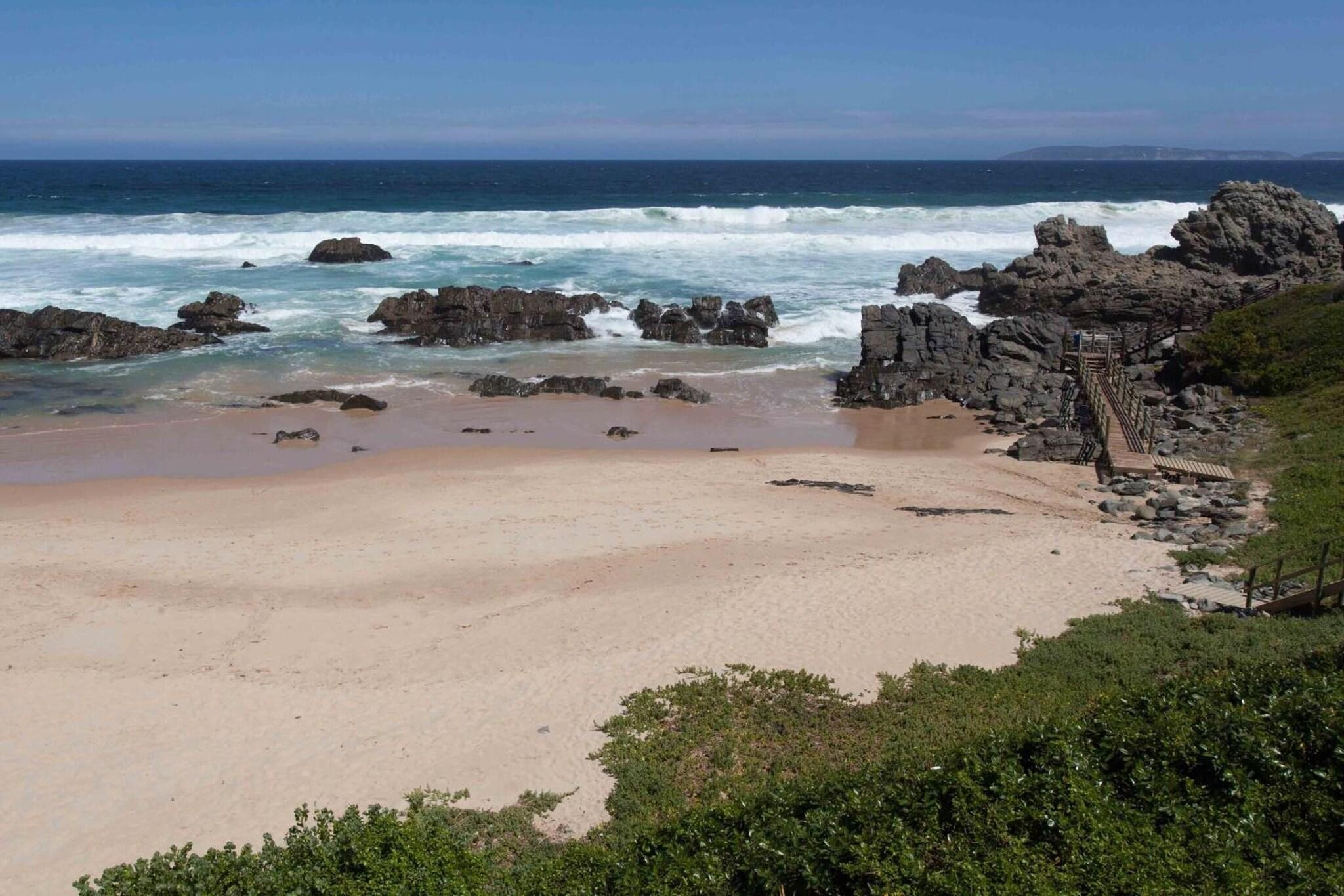 Playa ArchRock Resort