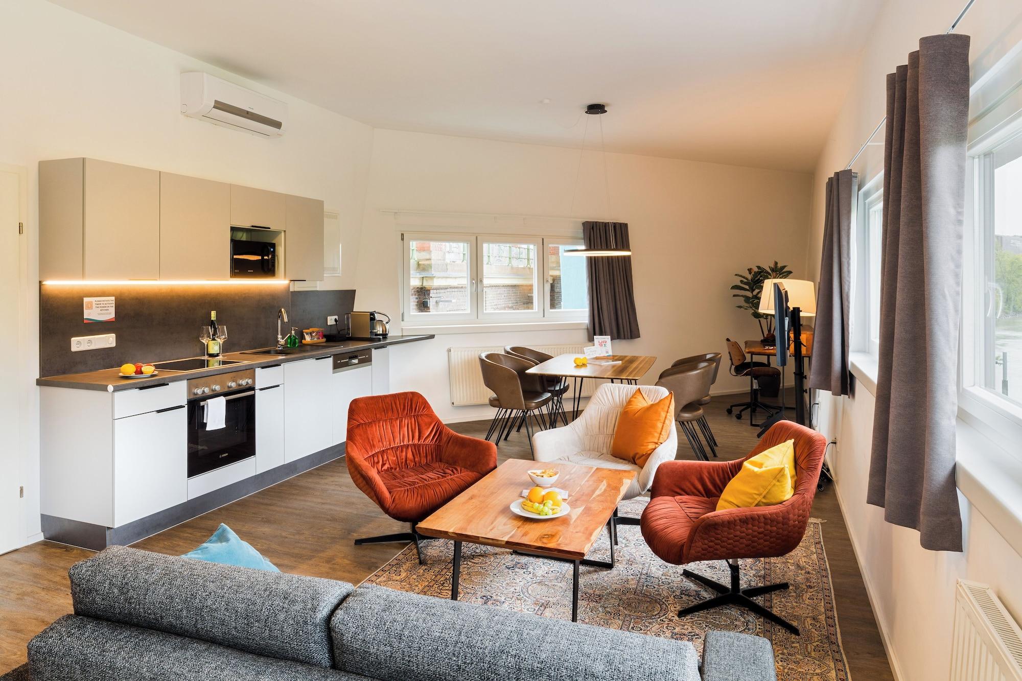 Varios URBAN ISLAND - Riverside Apartments