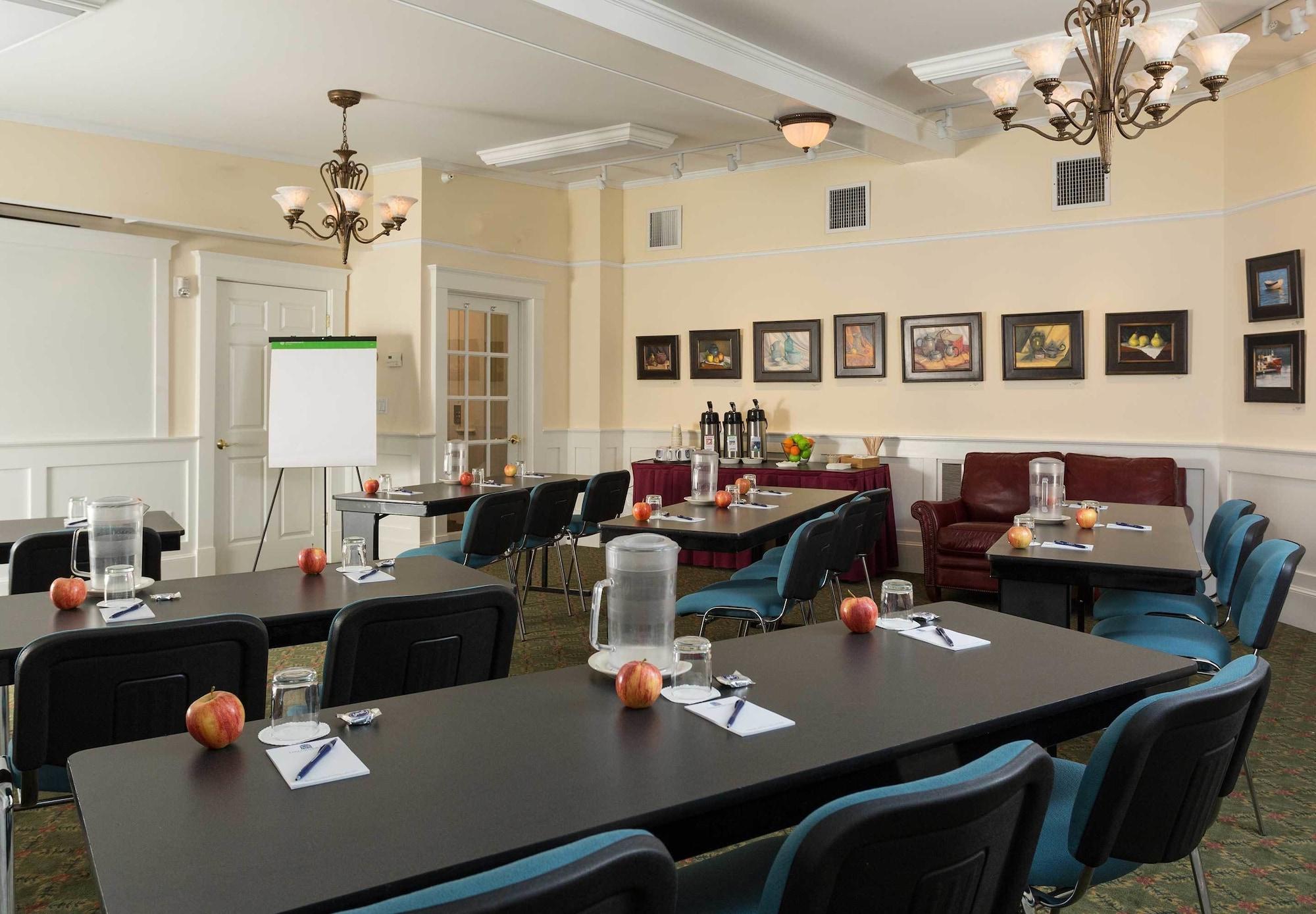 Sala de Reuniones Lord Camden Inn