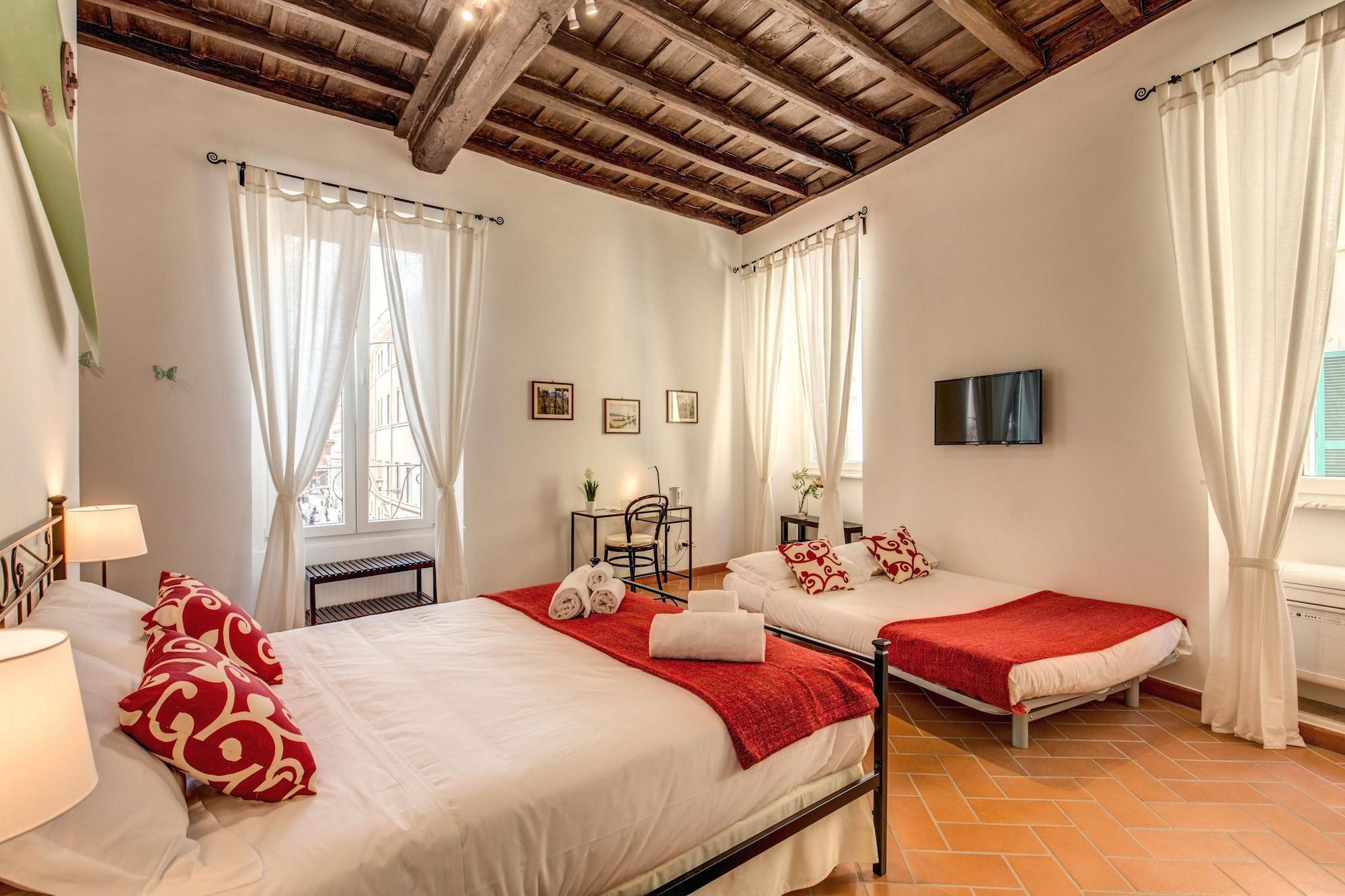 Vista Exterior Piccolo Trevi Suites