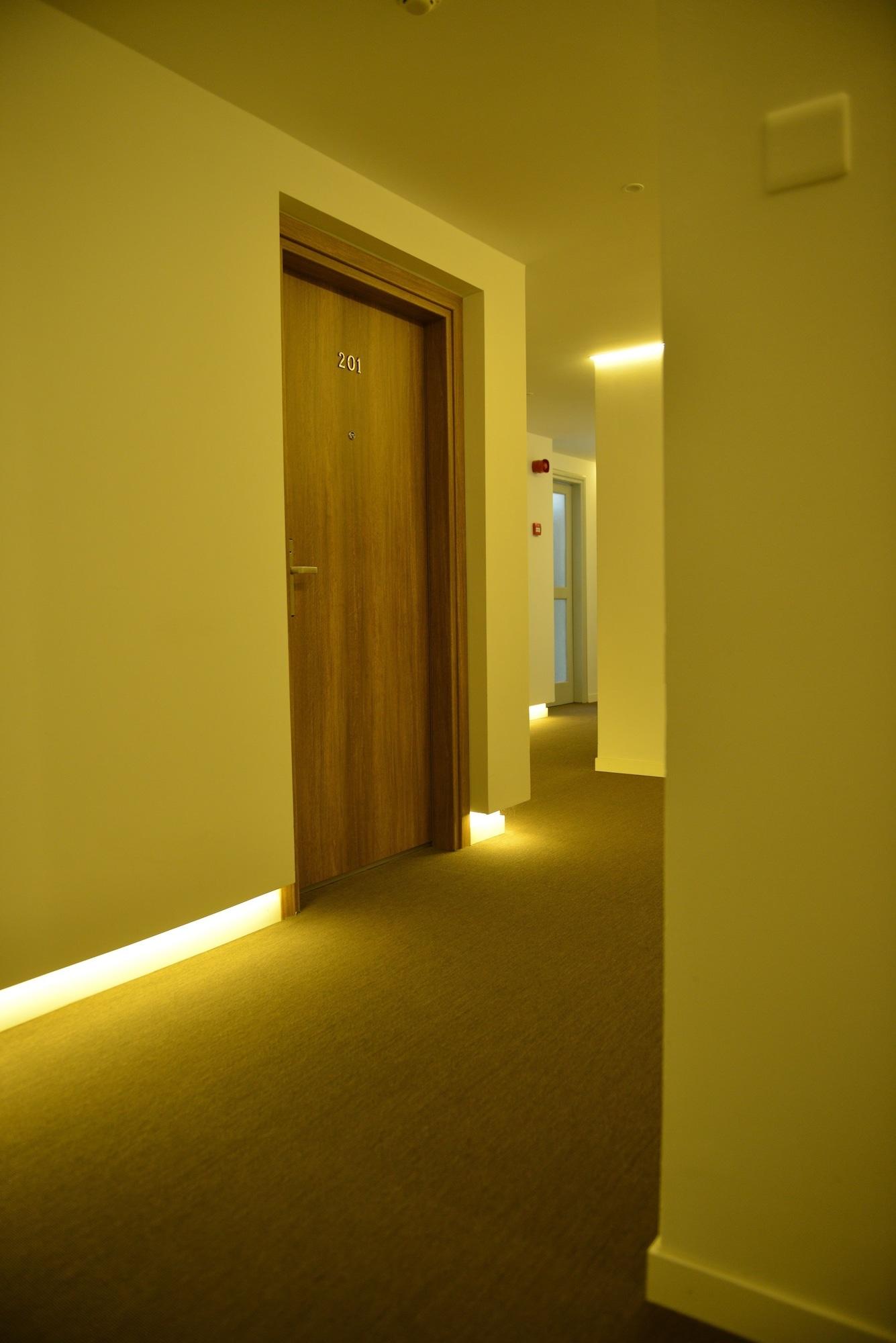 Varios Pyramos Hotel
