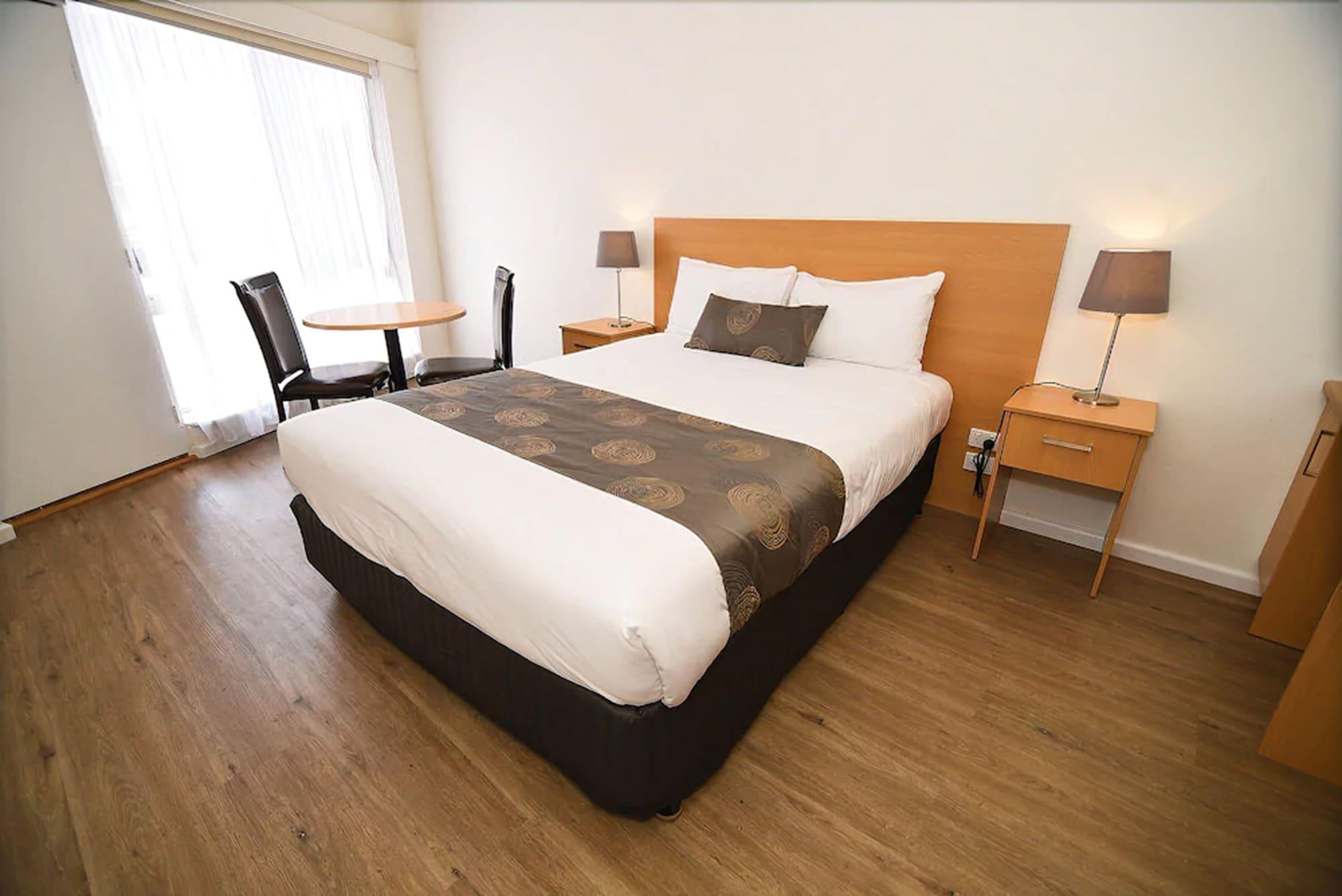 Varios Dandenong Motel