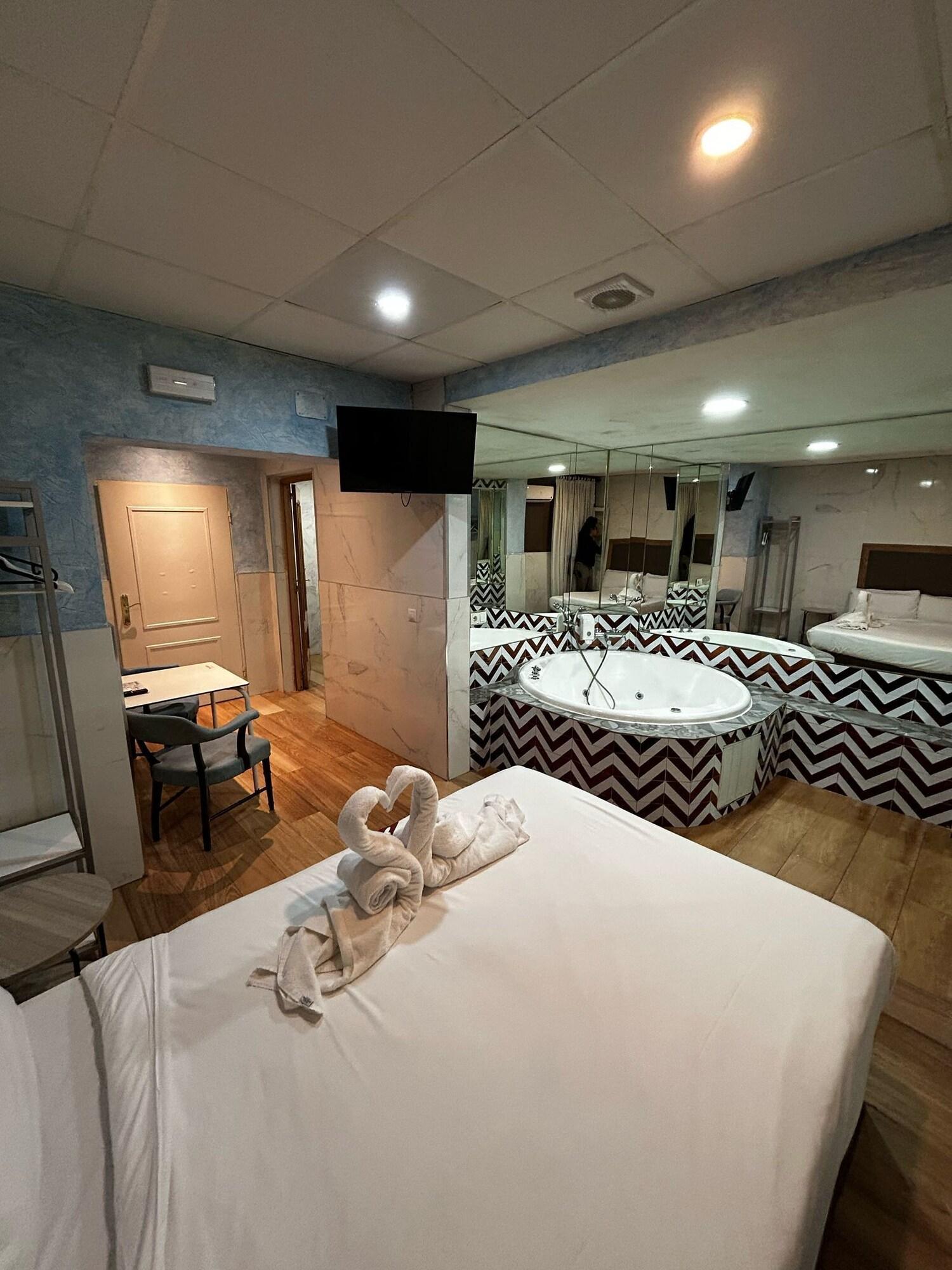 Varios Hostal Avenida Andalucía