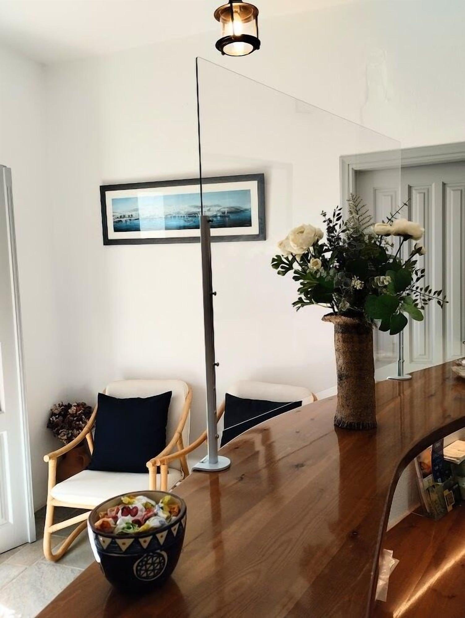 Vista Lobby Despina's Mare