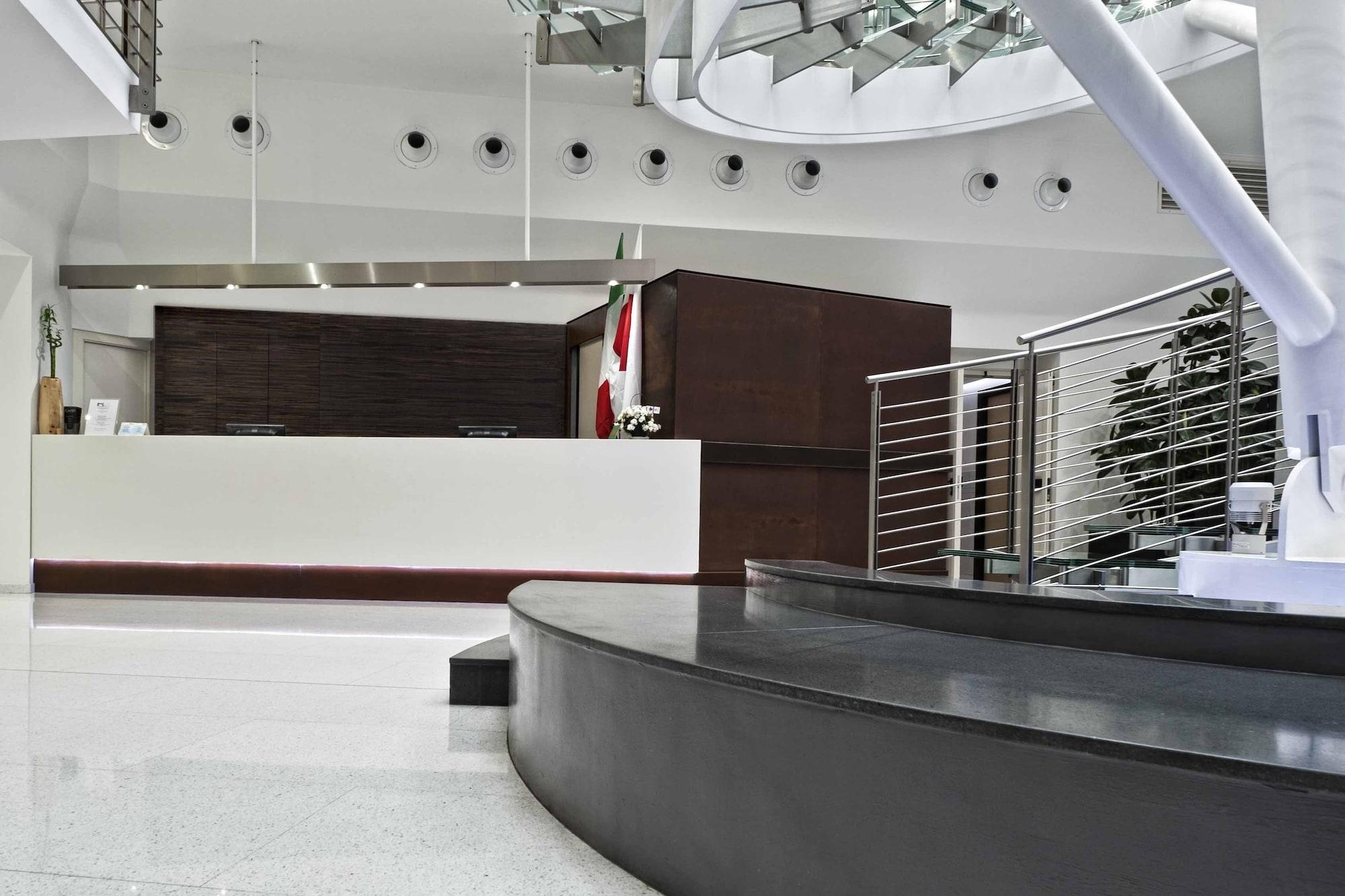 Vista Lobby ibis Styles Milano Centro