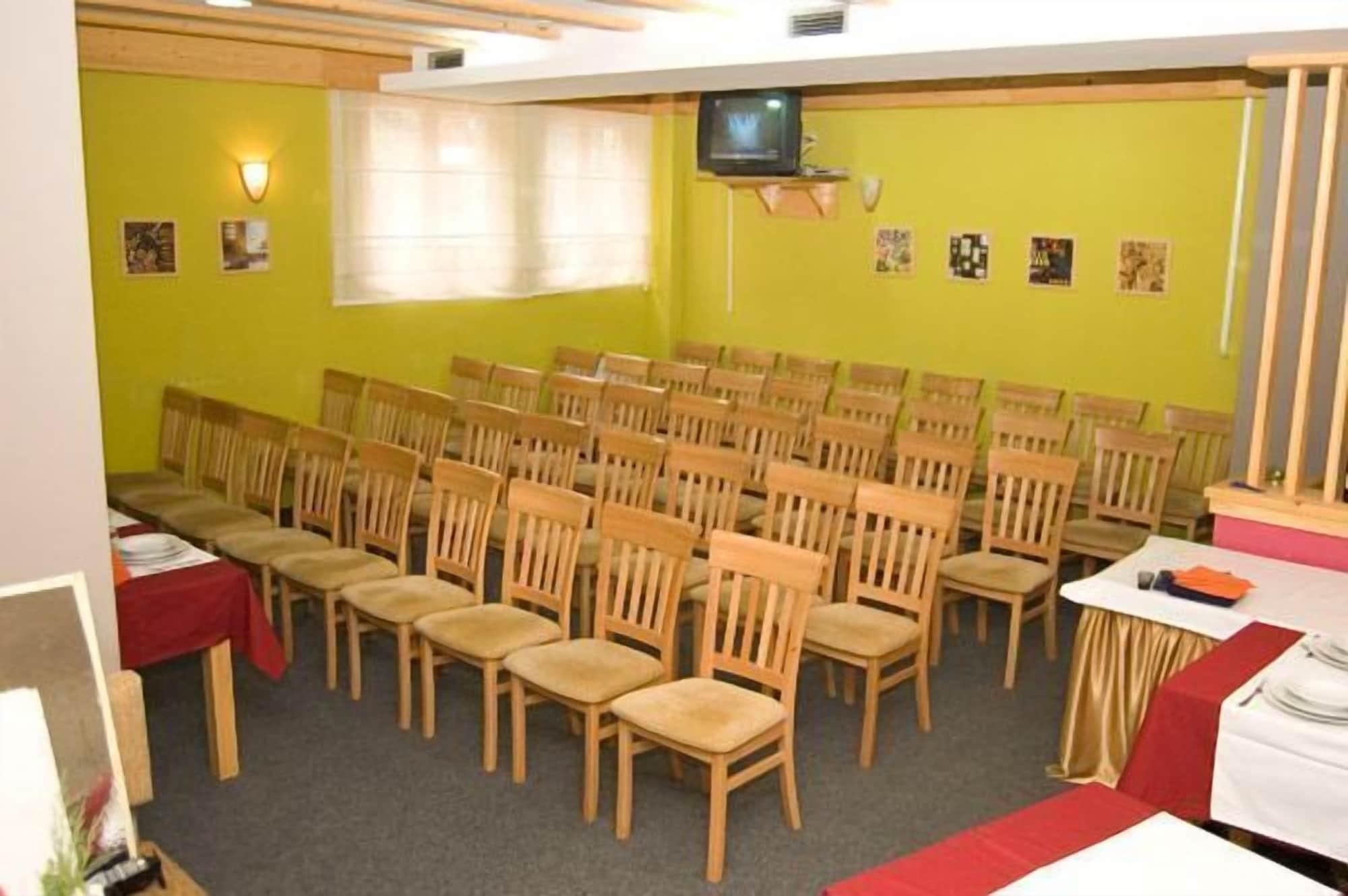 Sala de Reuniones Hotel Snješko