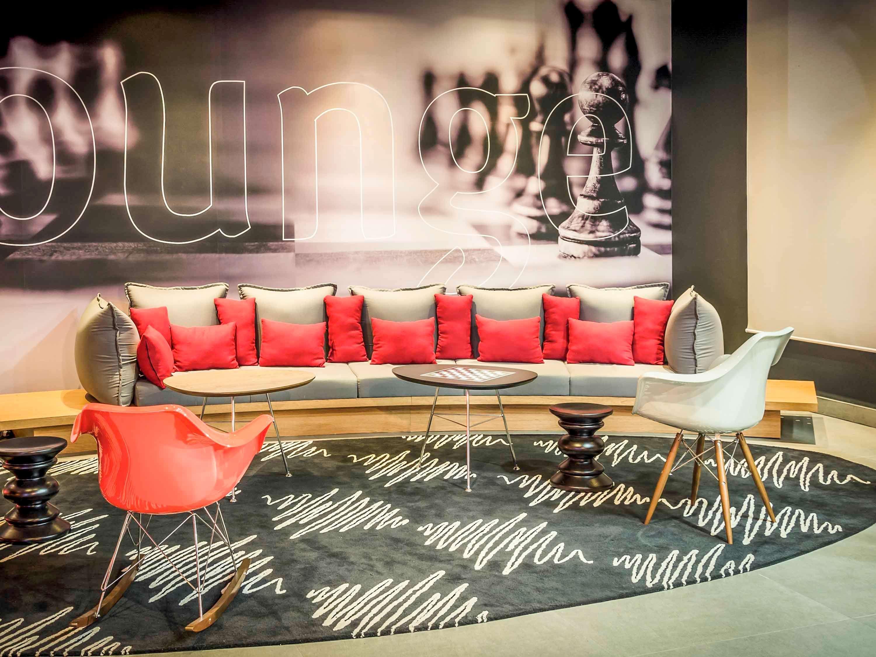 Vista Lobby ibis Porto Alegre Assis Brasil