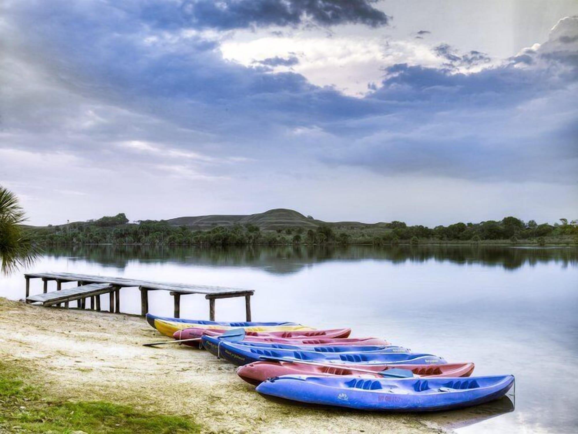 Varios Hotel Lagos de Menegua