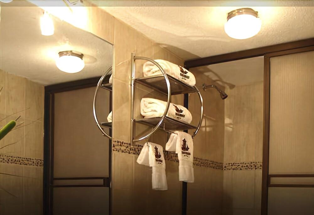 Set de Habitación Hotel Balsa Inn