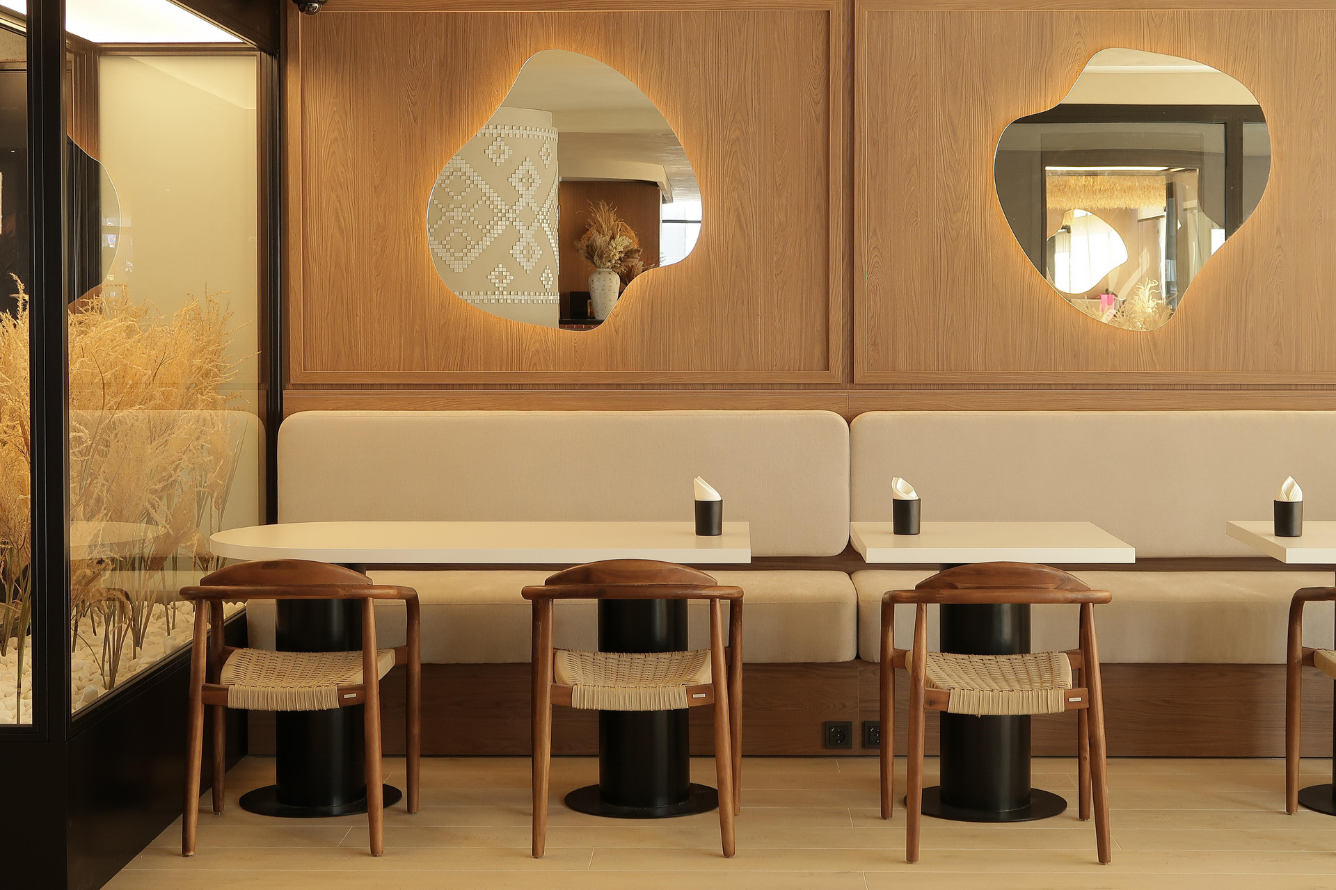 Vista Lobby AIRINN Vilnius Airport Hotel RENOVATED 2025