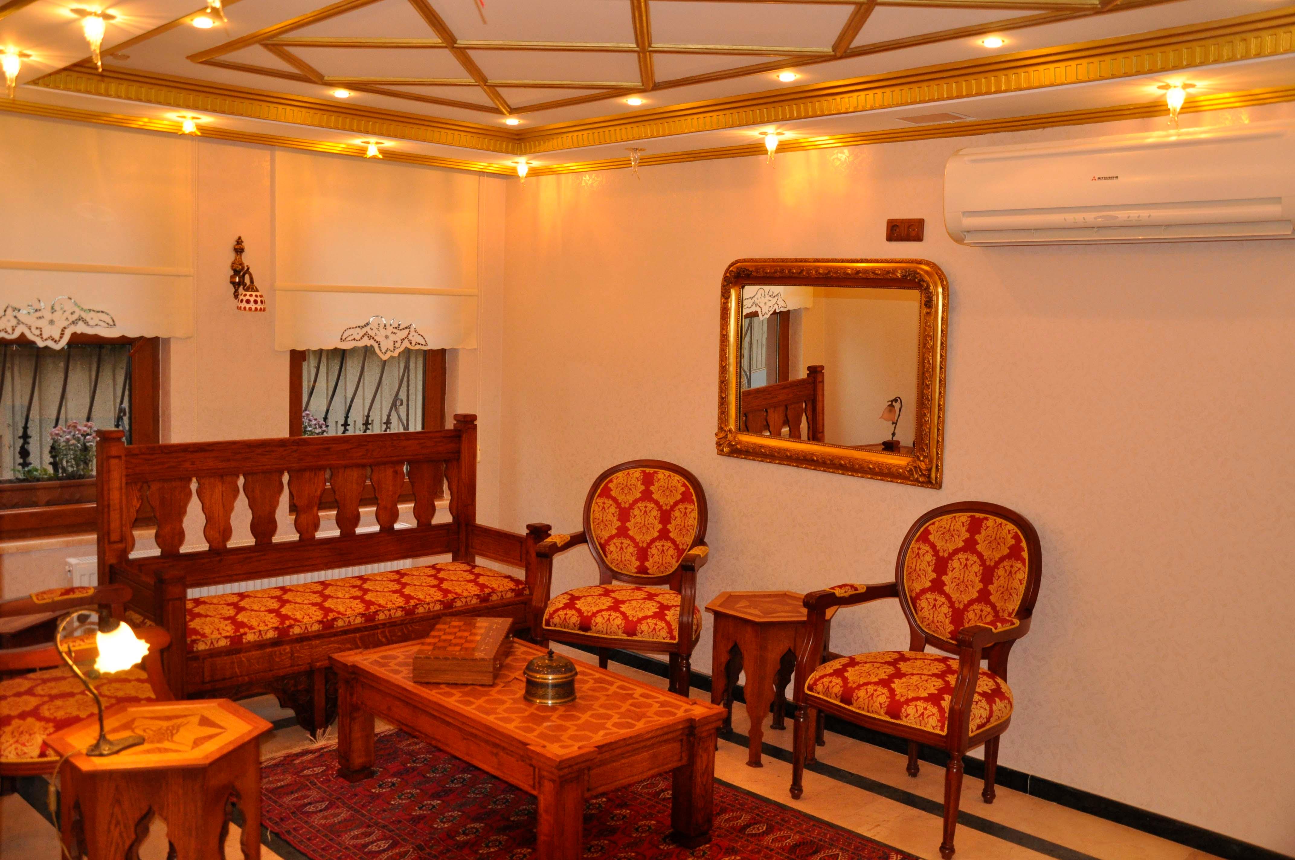 Vista Lobby Aruna Hotel