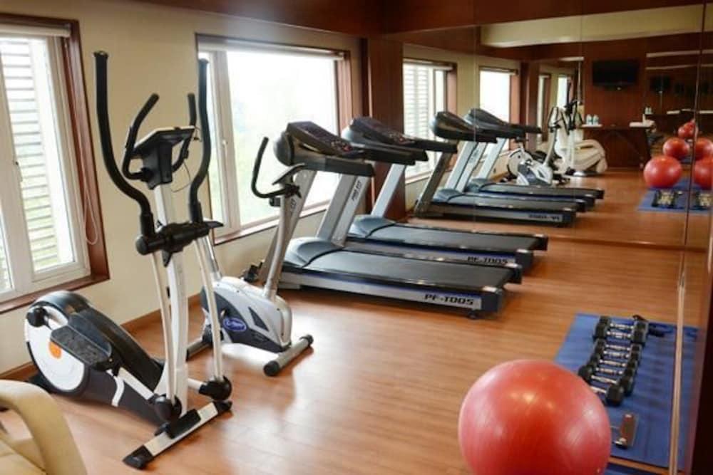 Gimnasio Monotel Luxury Business Hotel