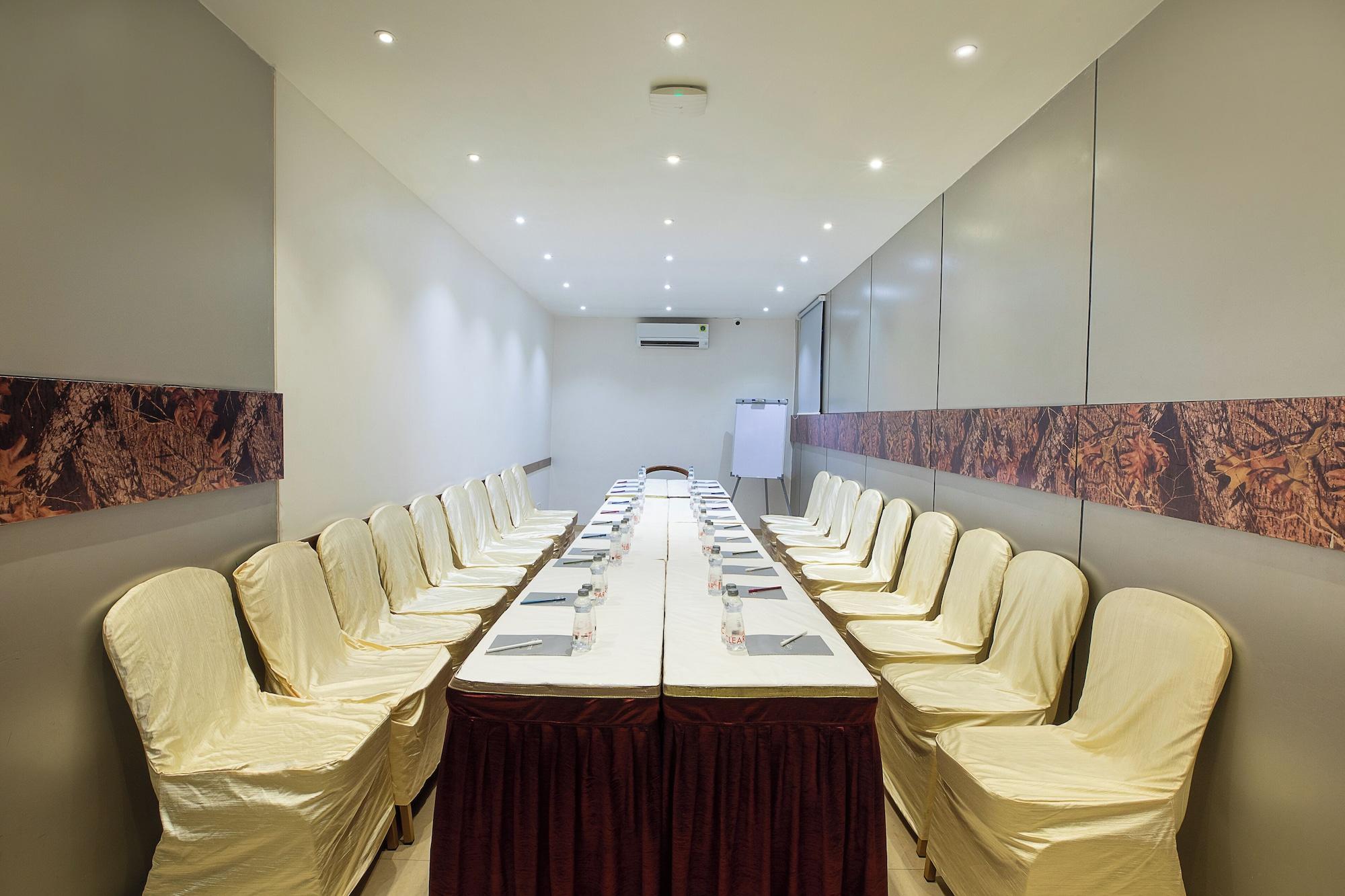 Sala de Reuniones Hotel Avon Ruby