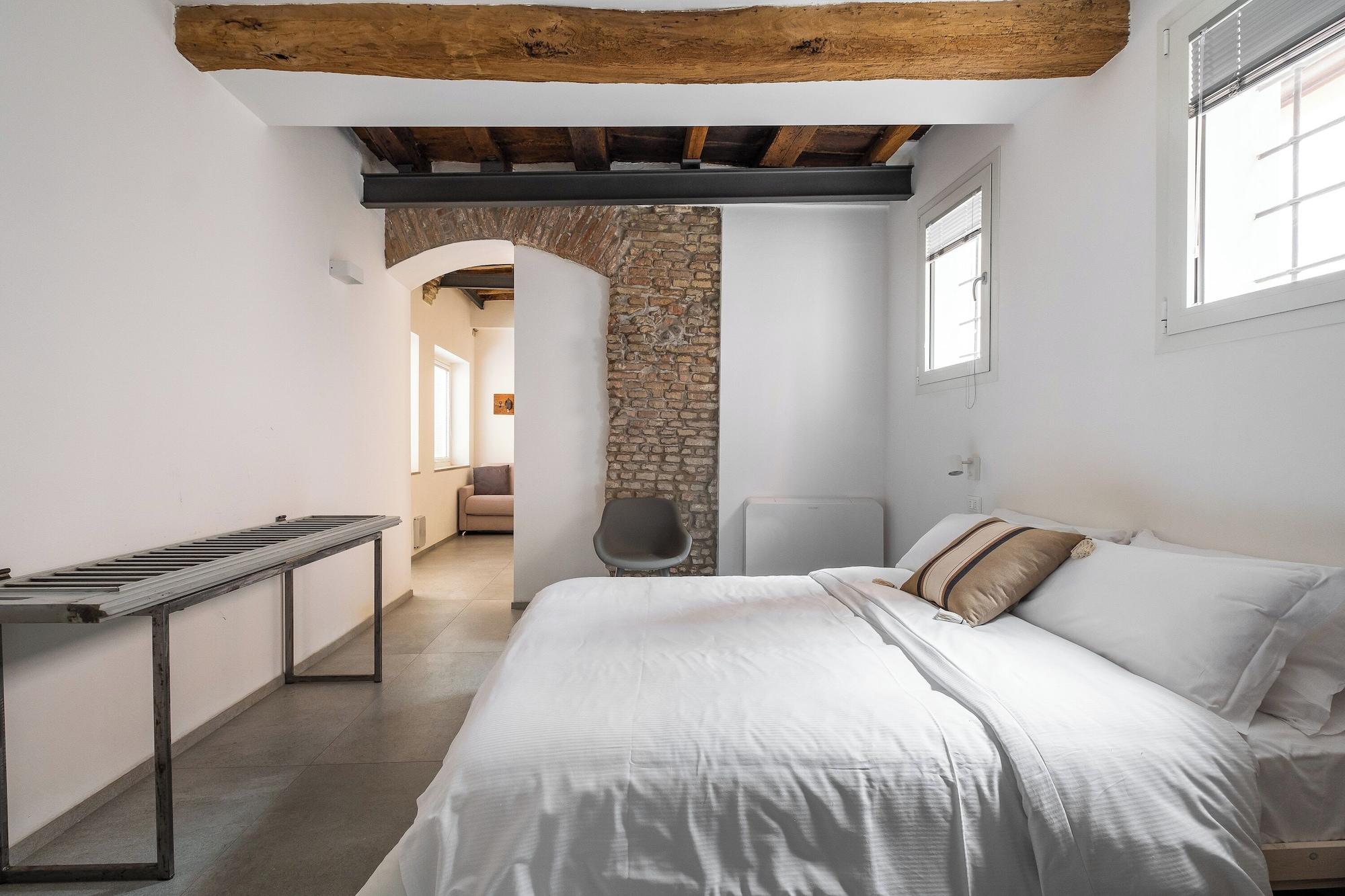 Varios San Michele Apartments By Wonderful Italy