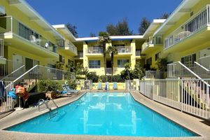 Hotel - Magic Castle Hotel