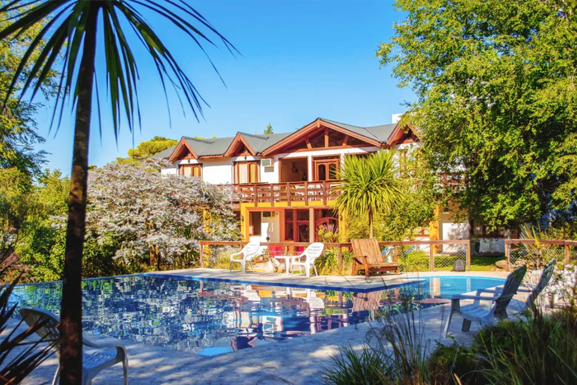 Vista Piscina Shemak Posada