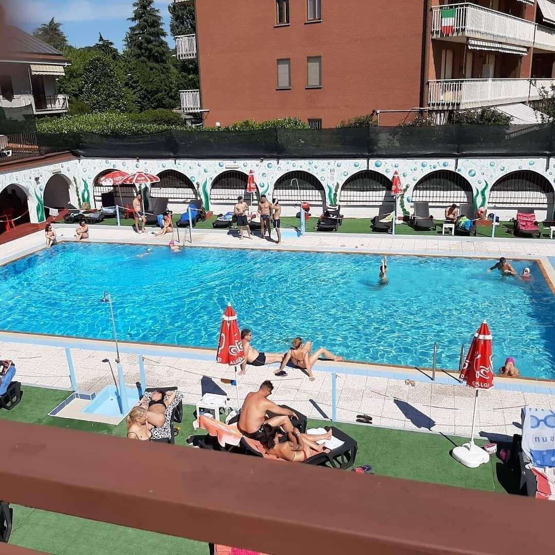 Varios Hotel Elite