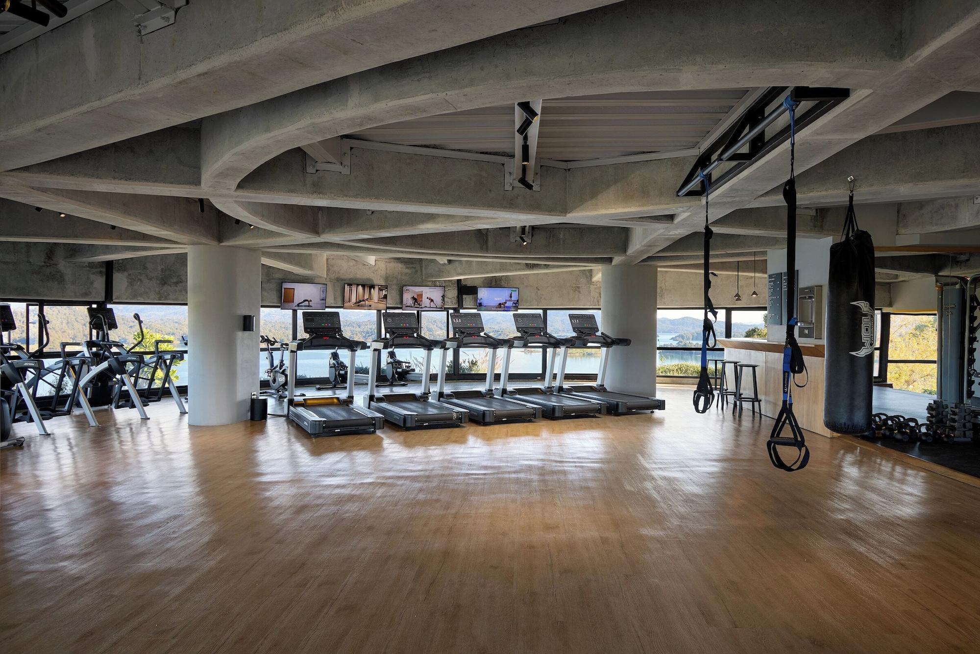 Gimnasio Luxé Cabañas