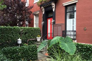 Alquiler Vacacional - Private Apt. in Historic Home: Walk to Monuments, Museums & Convention Center.