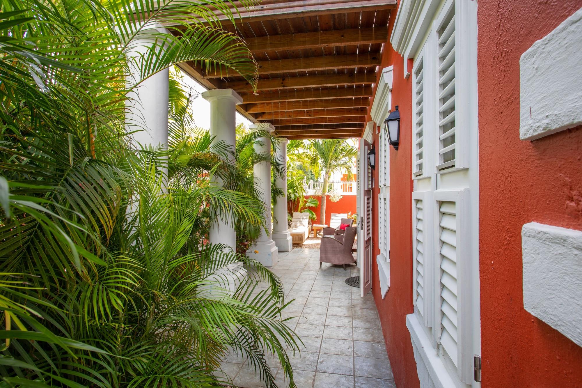 Equipamiento de Habitación Curacao Gardens