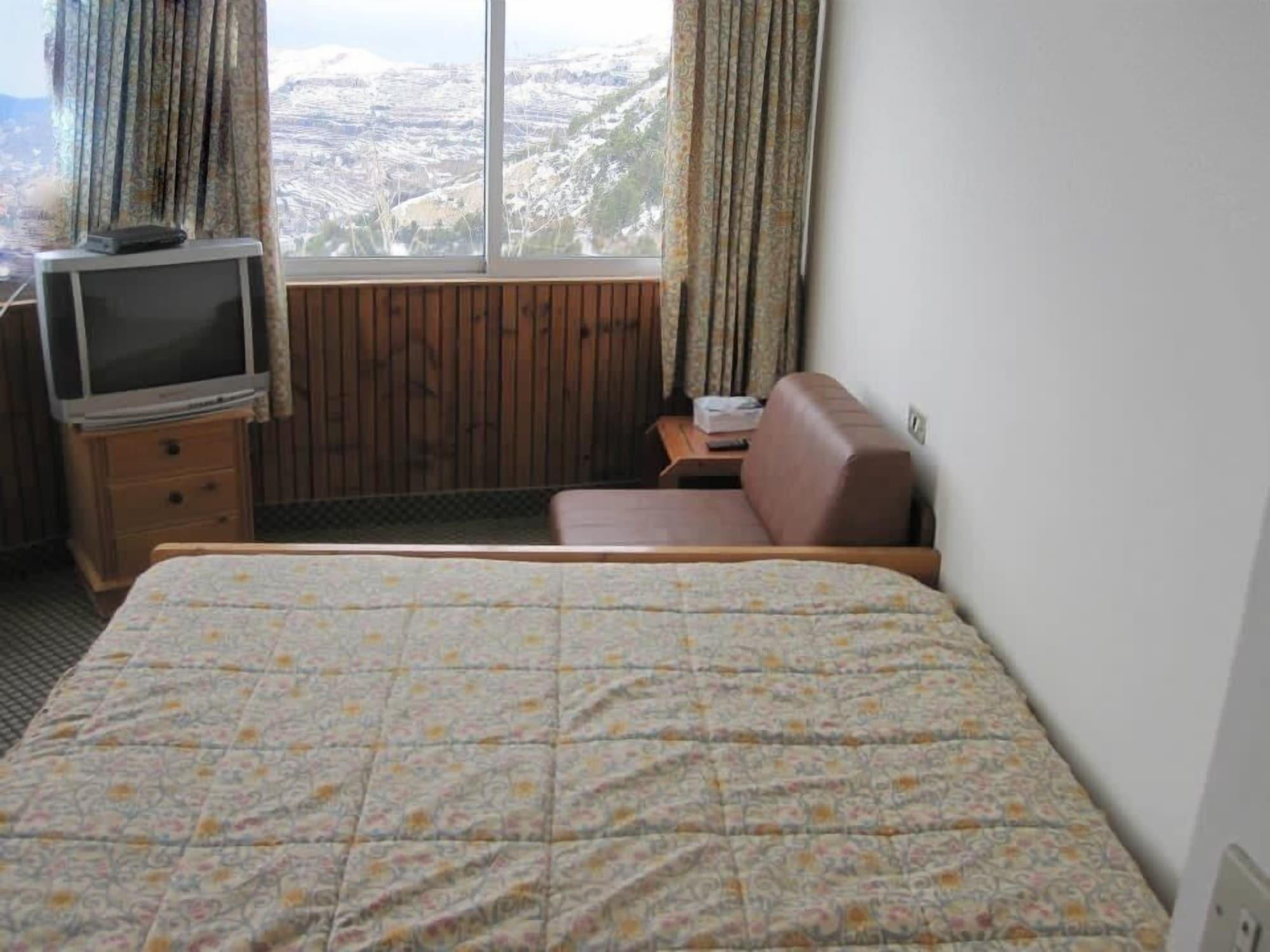 Varios Hotel L'Aiglon