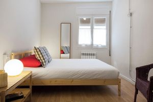 Alquiler Vacacional - Large 3-bedroom apartment just minutes from the city center