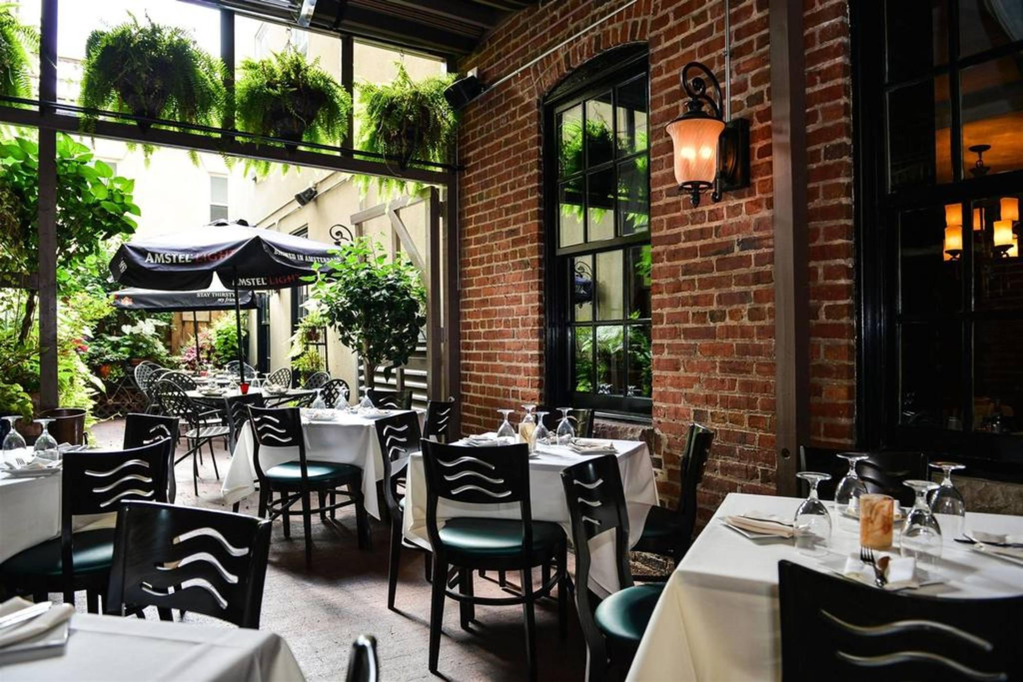 Restaurant The William Fell Baltimore, Tapestry Collection by Hilton