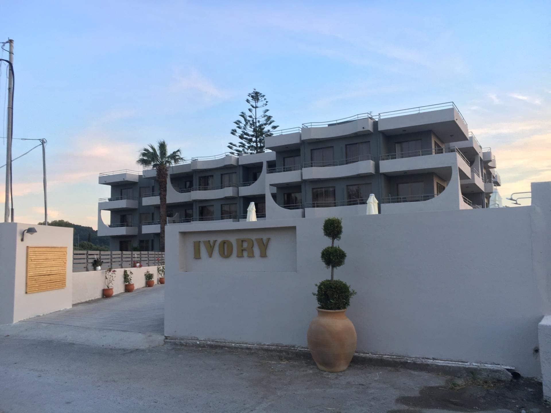 Vista Exterior Ivory Serenity Hotel