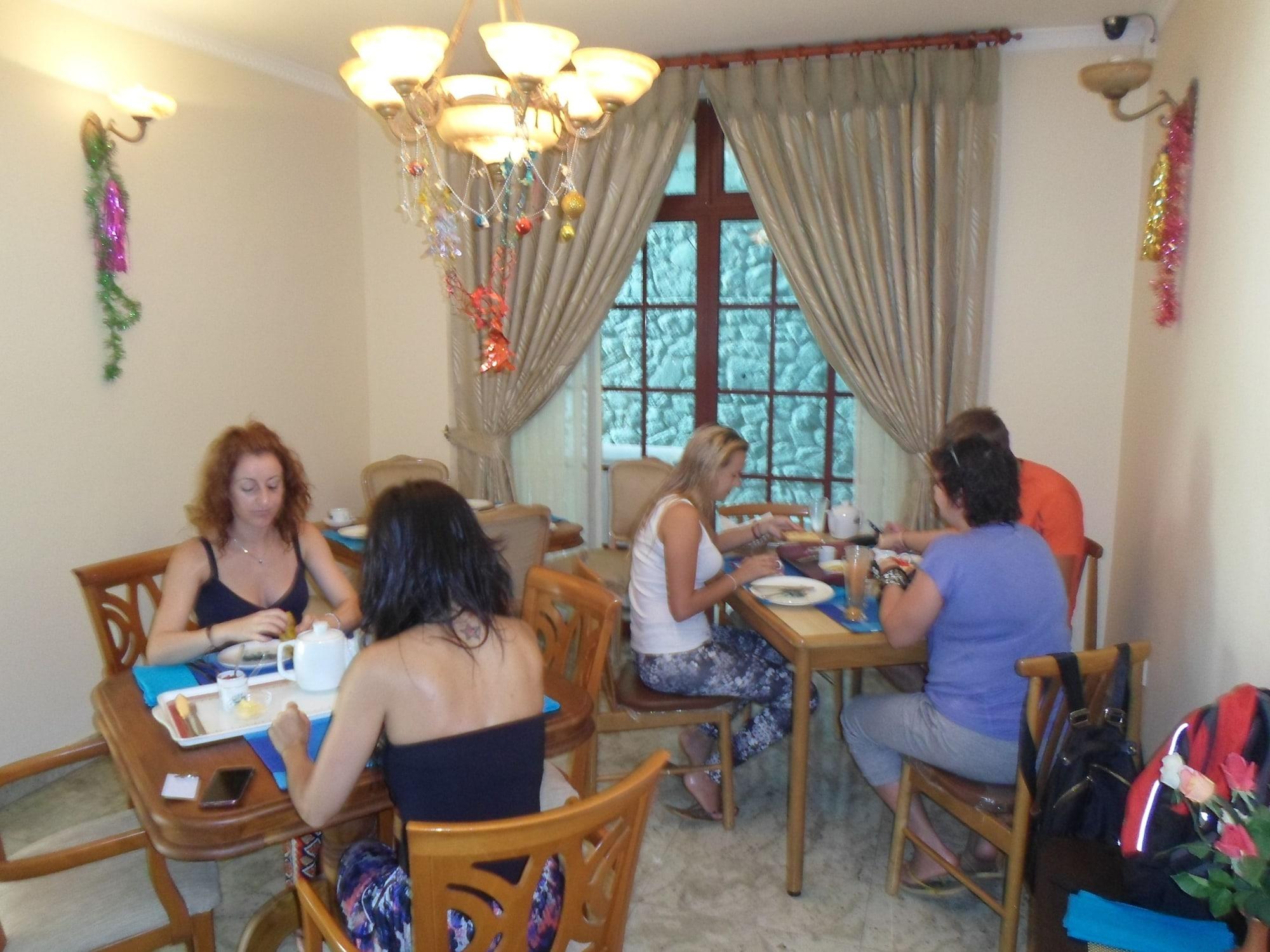 Restaurant King of Kandy Hotel