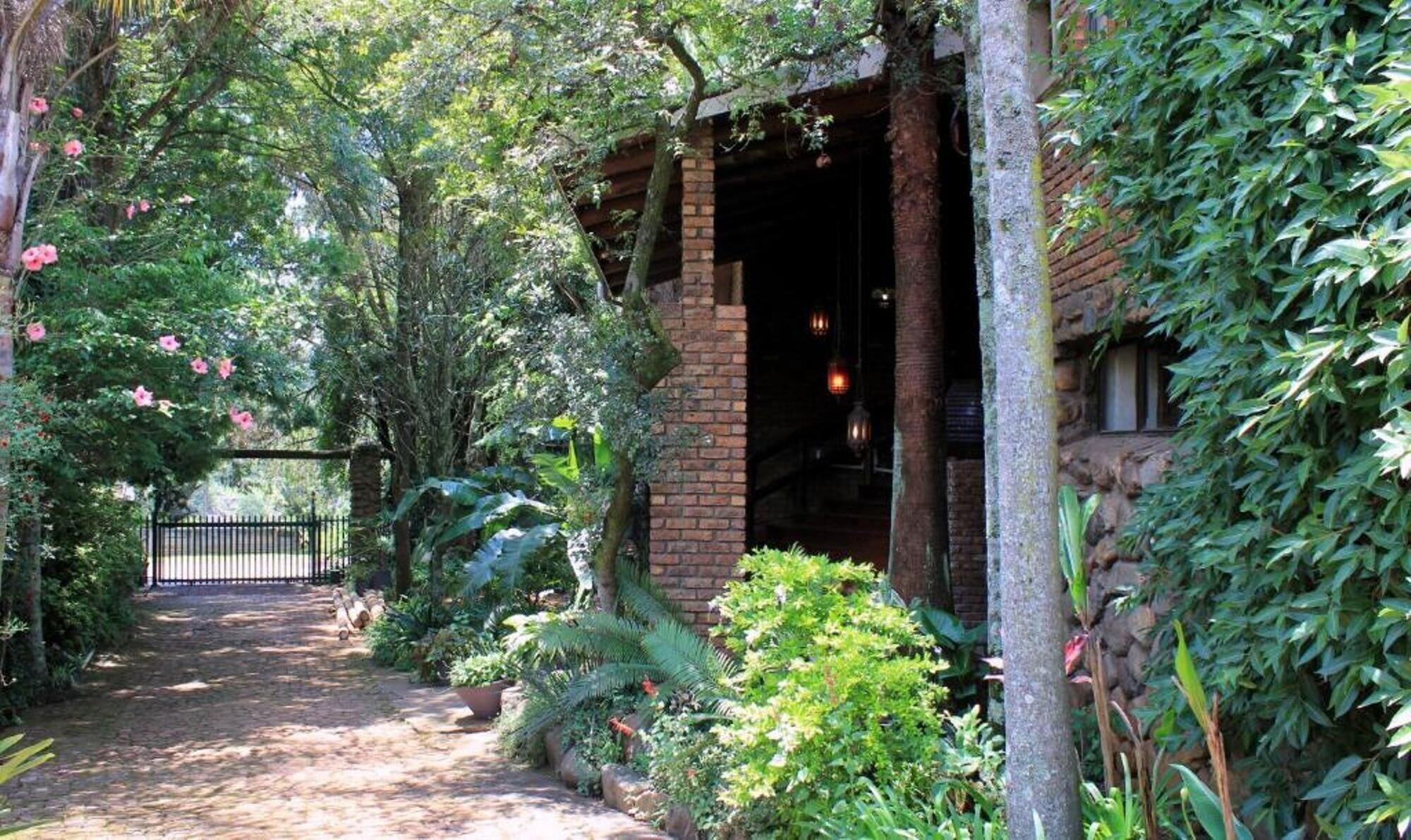 Vista Exterior The Sabie Town House Guest Lodge