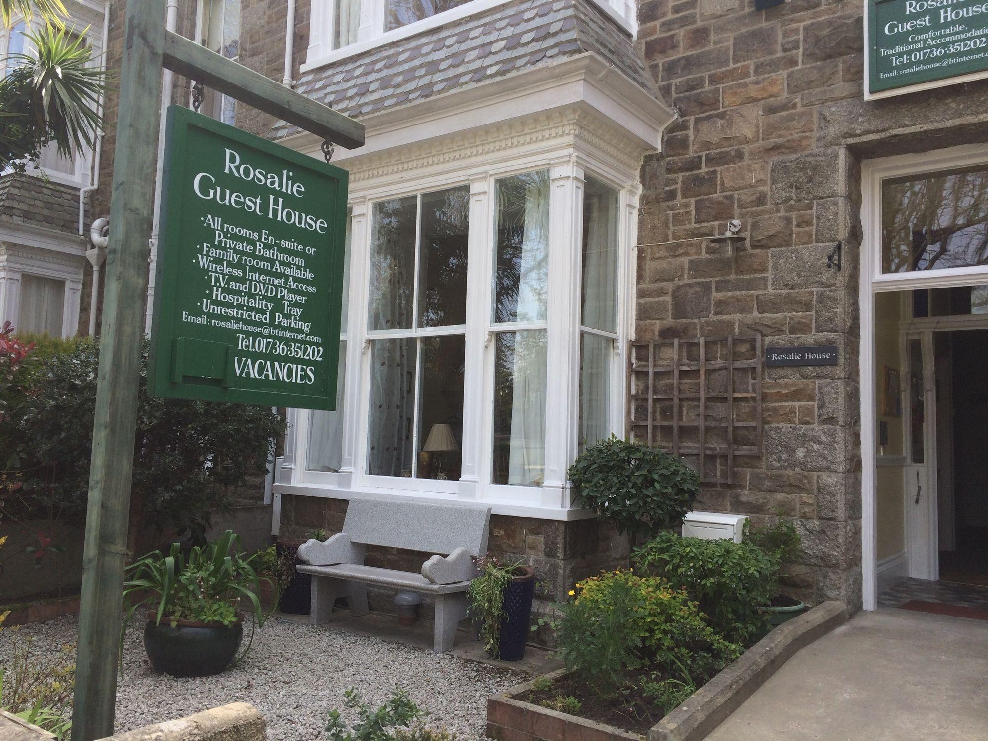 Varios Rosalie Guest House