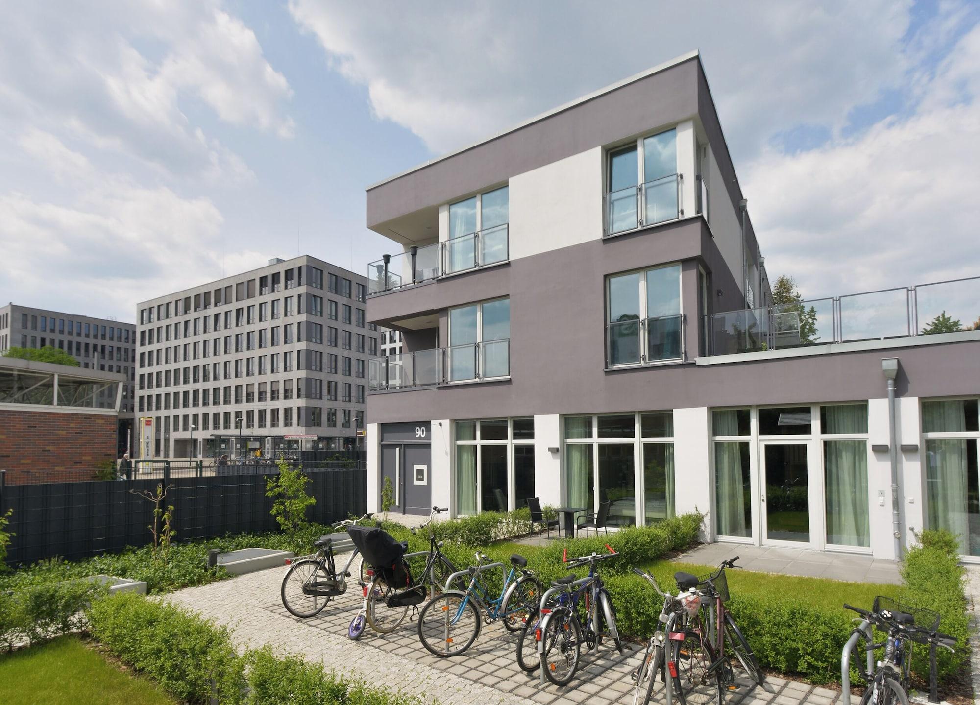 Varios Downtown Apartments Living