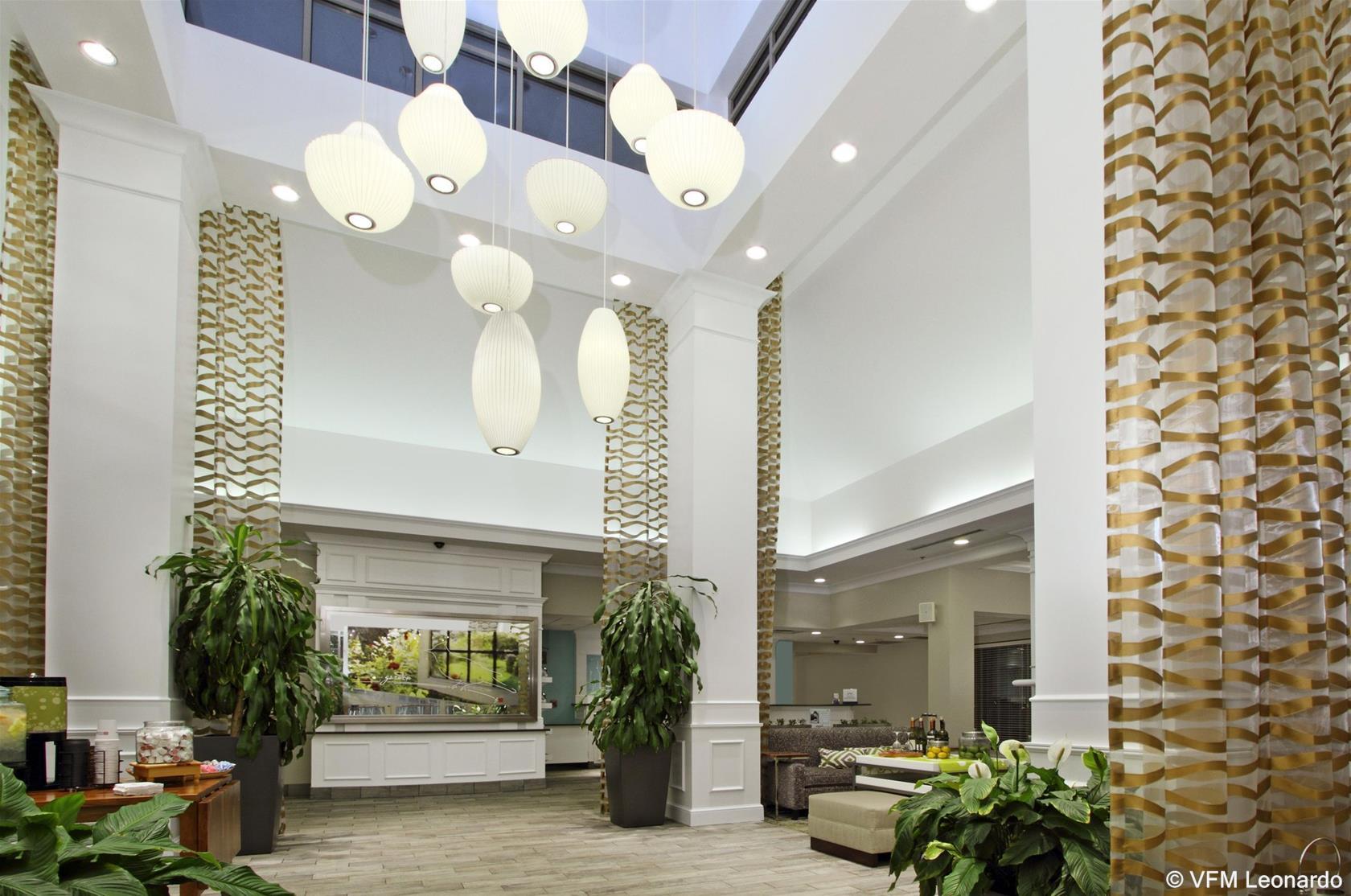 Vista Lobby Hampton Inn & Suites Columbus/University Area